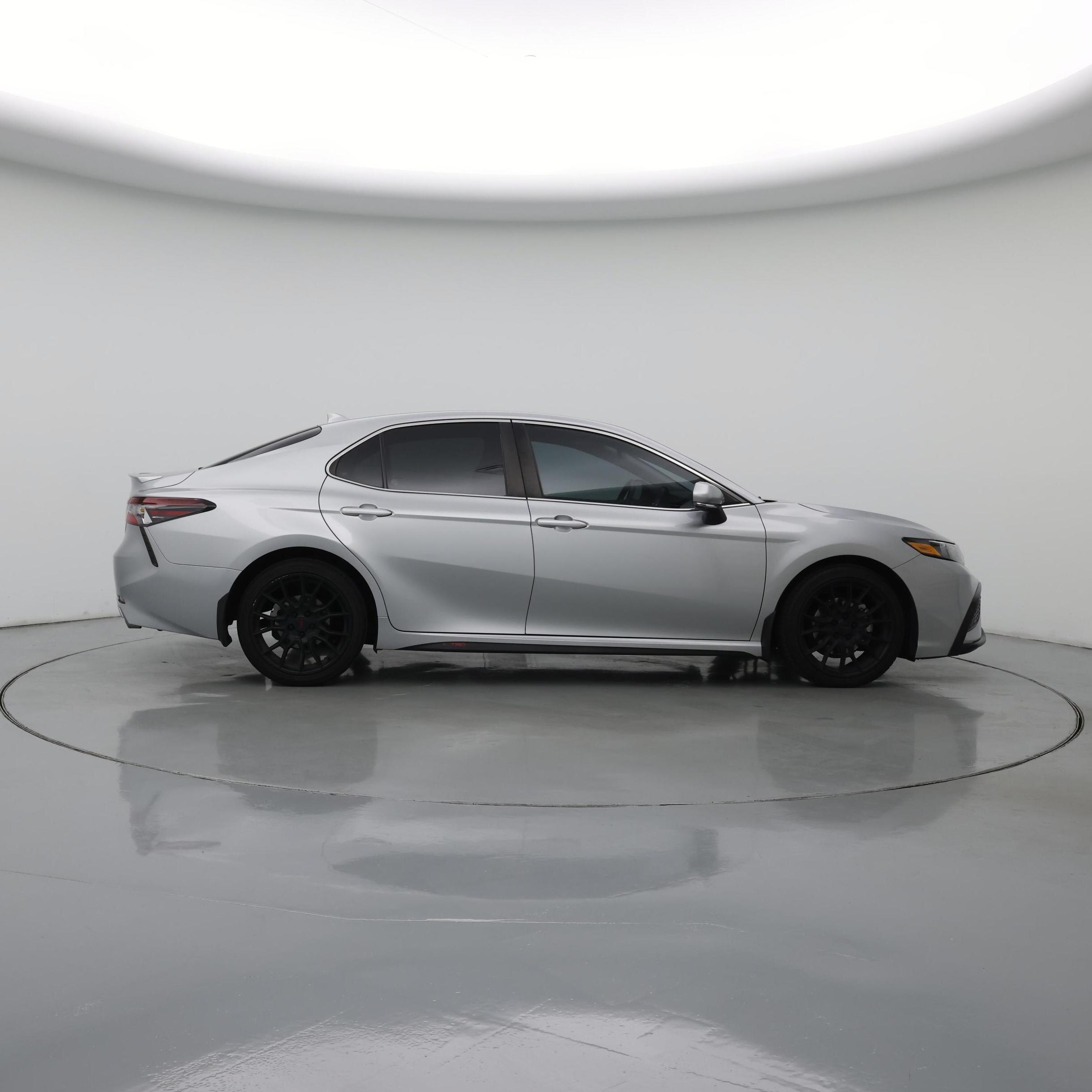 Thumbnail: 2022 Toyota Camry - 7