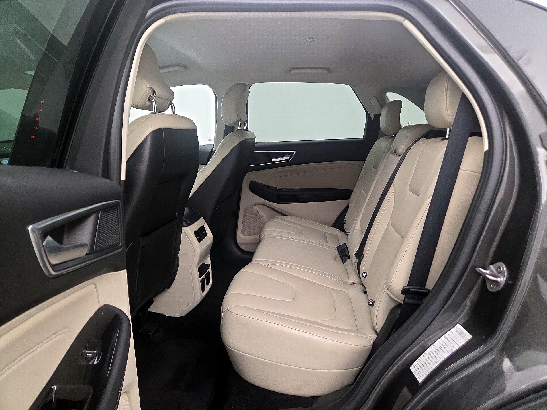 Thumbnail: 2019 Ford Edge - 20