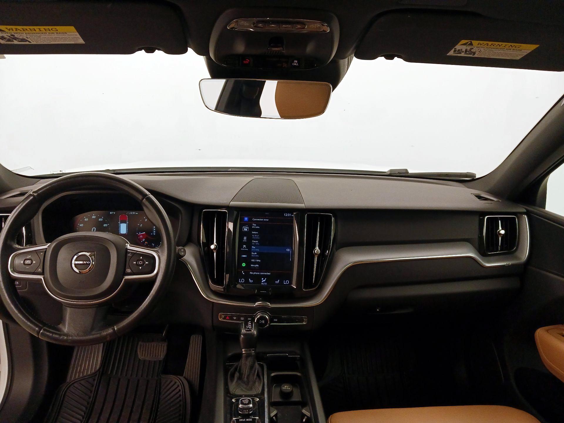 Thumbnail: 2020 Volvo XC60 - 9