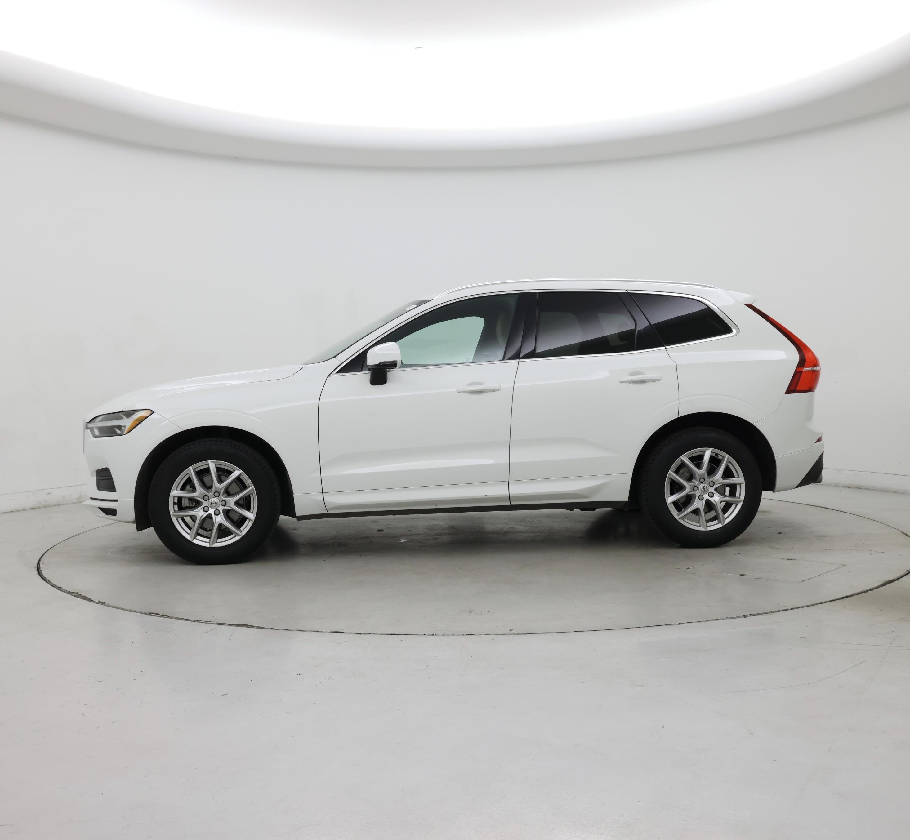 Thumbnail: 2020 Volvo XC60 - 3