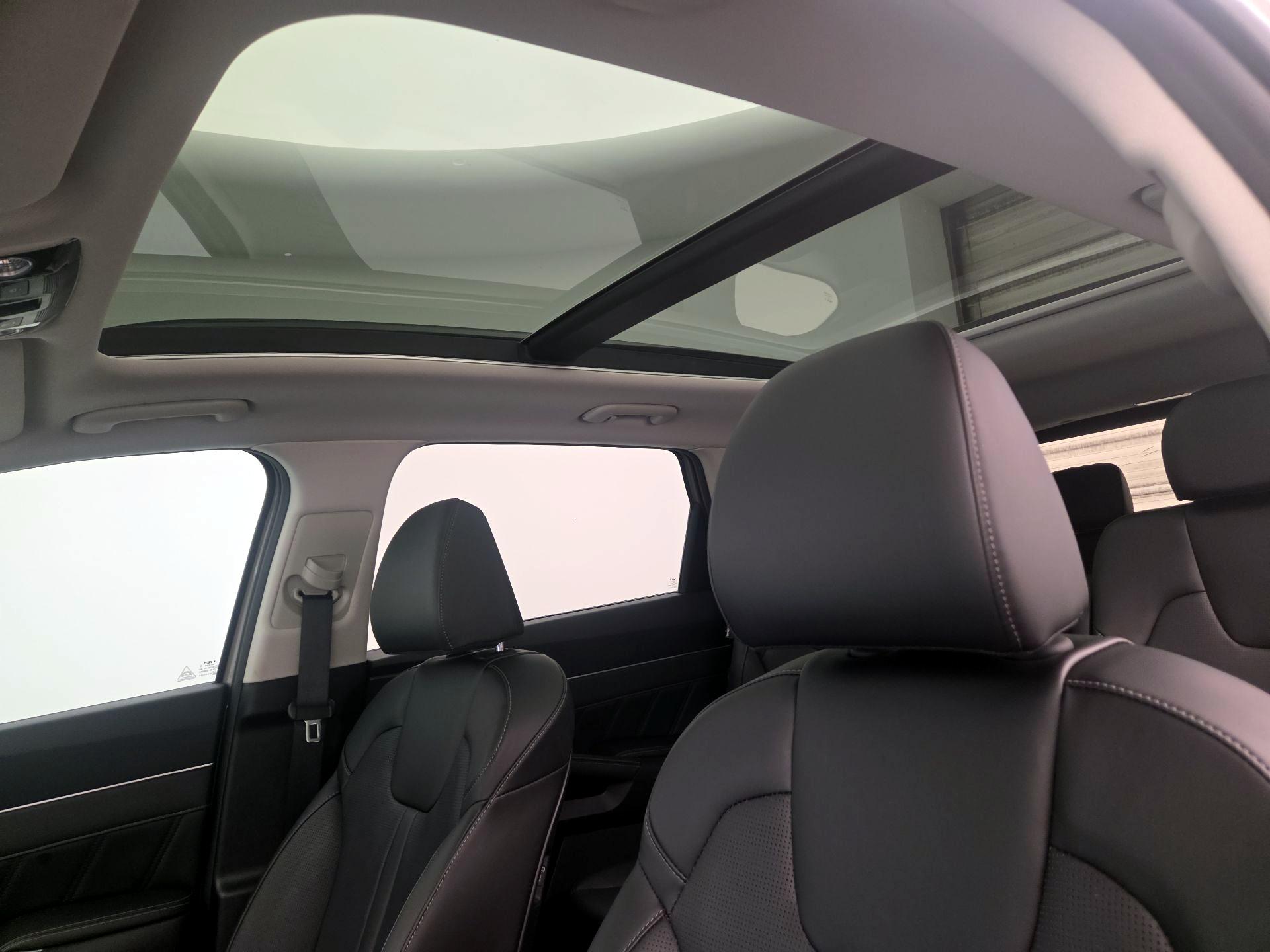 Thumbnail: 2025 Kia Sorento - 20