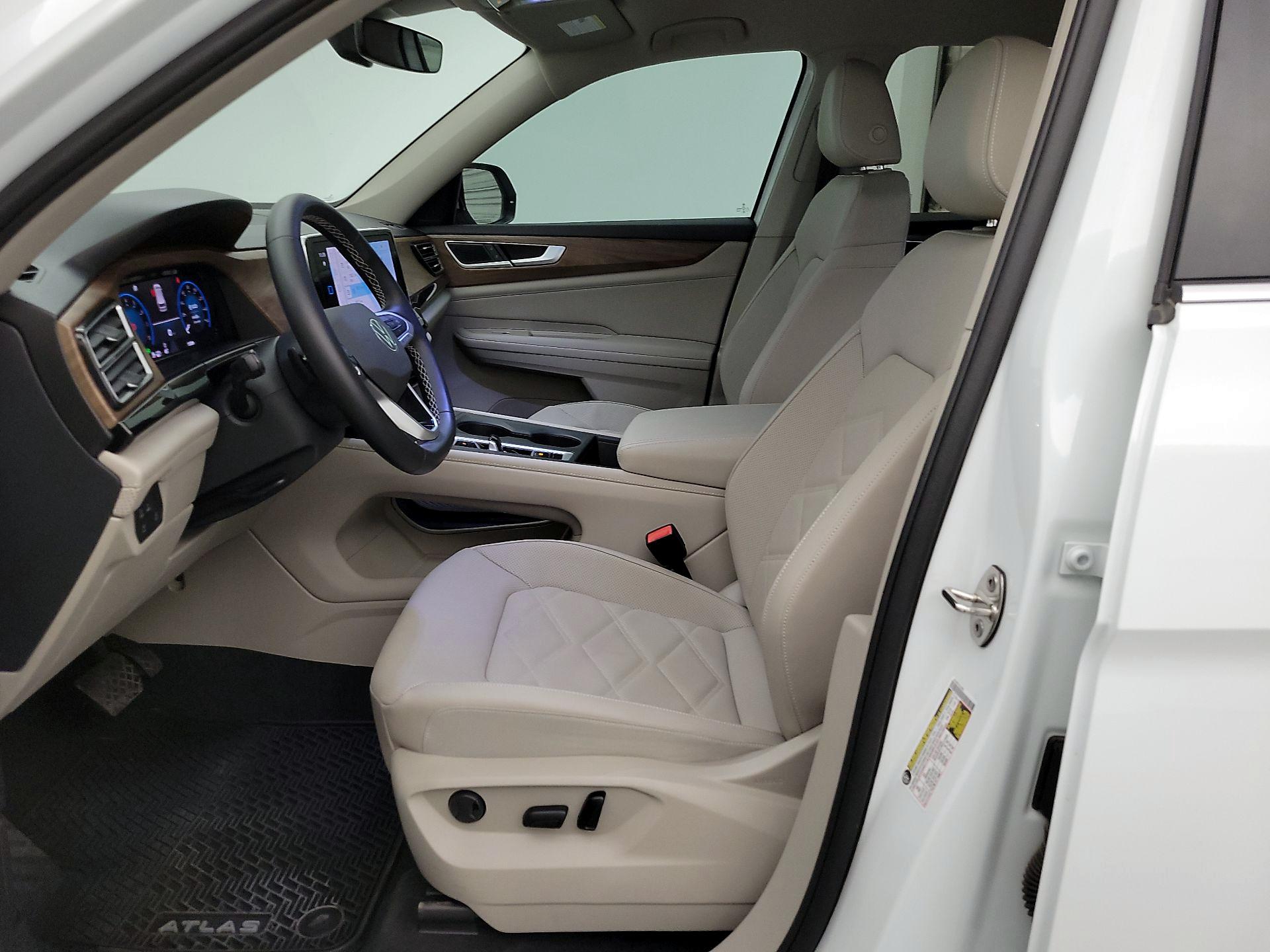 Thumbnail: 2025 Volkswagen Atlas - 11
