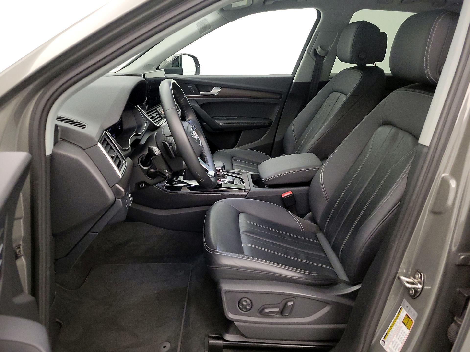 Thumbnail: 2023 Audi Q5 - 11
