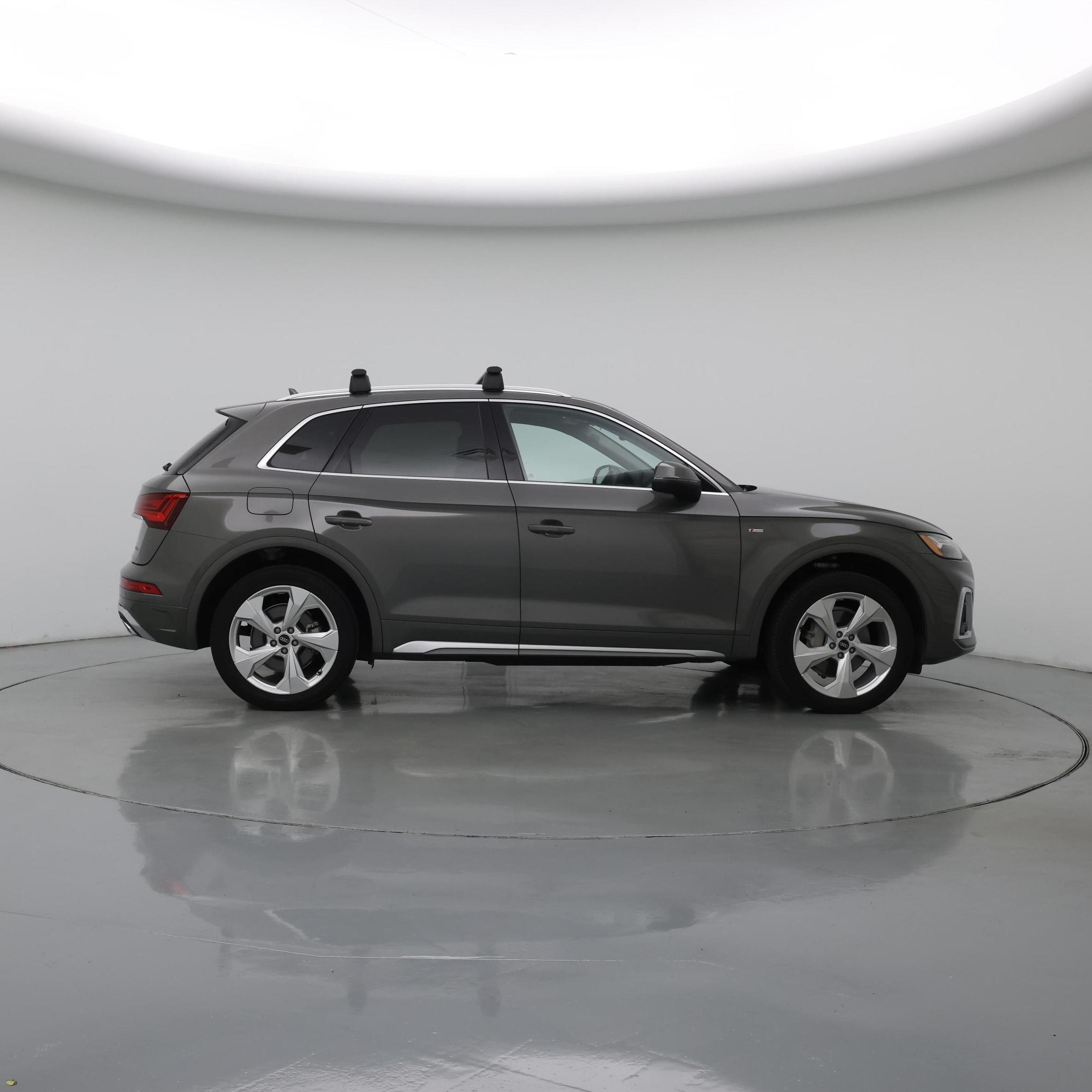 Thumbnail: 2023 Audi Q5 - 7