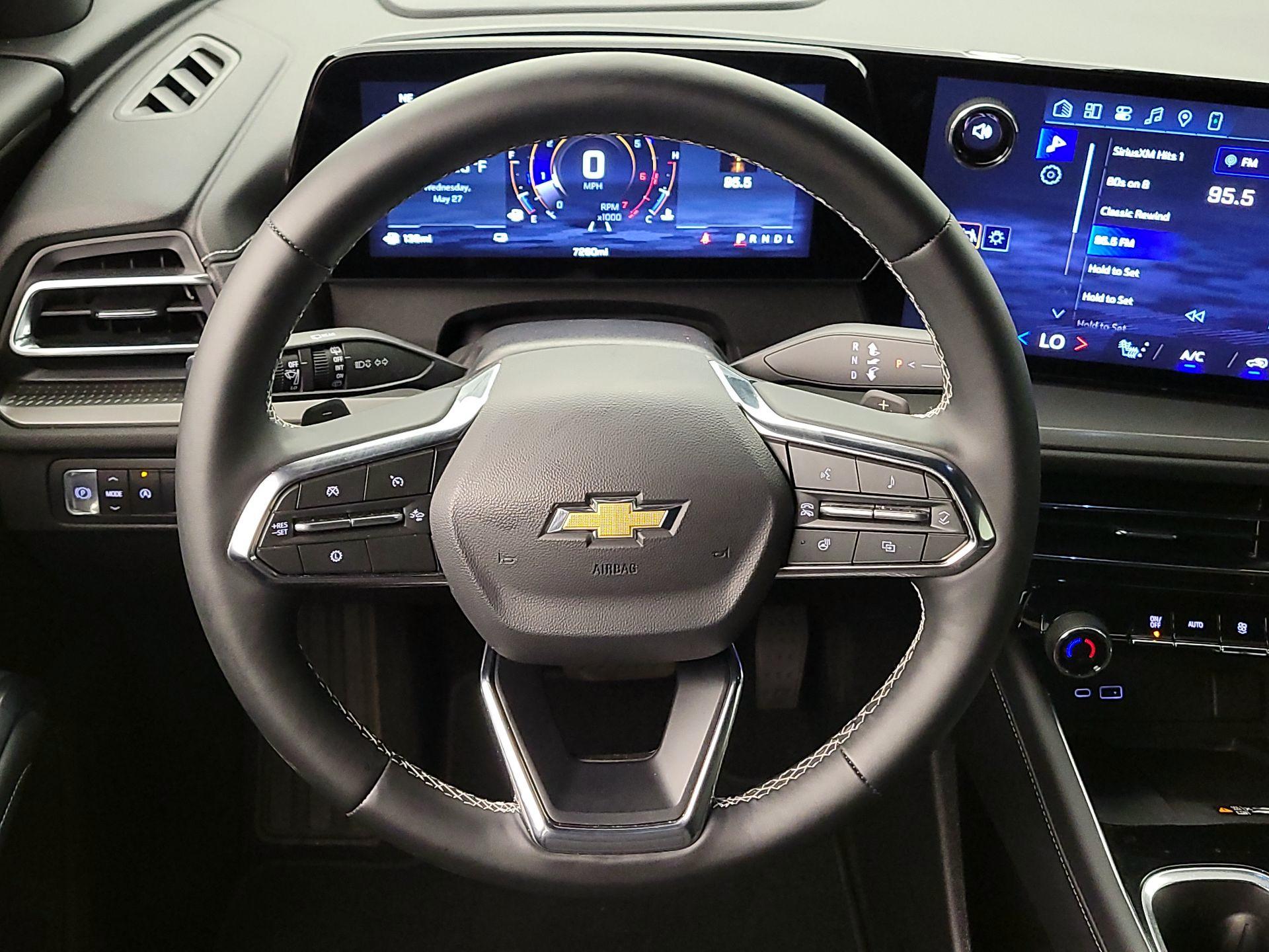 Thumbnail: 2026 Chevrolet Traverse - 10