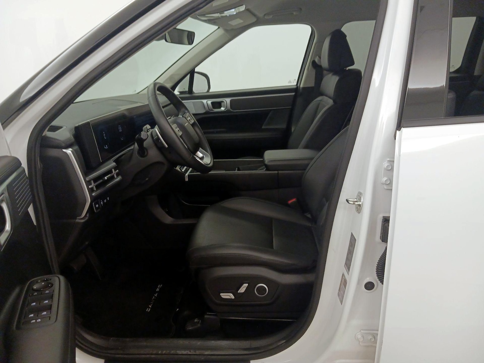 2024 Hyundai Santa Fe SEL - Photo 12