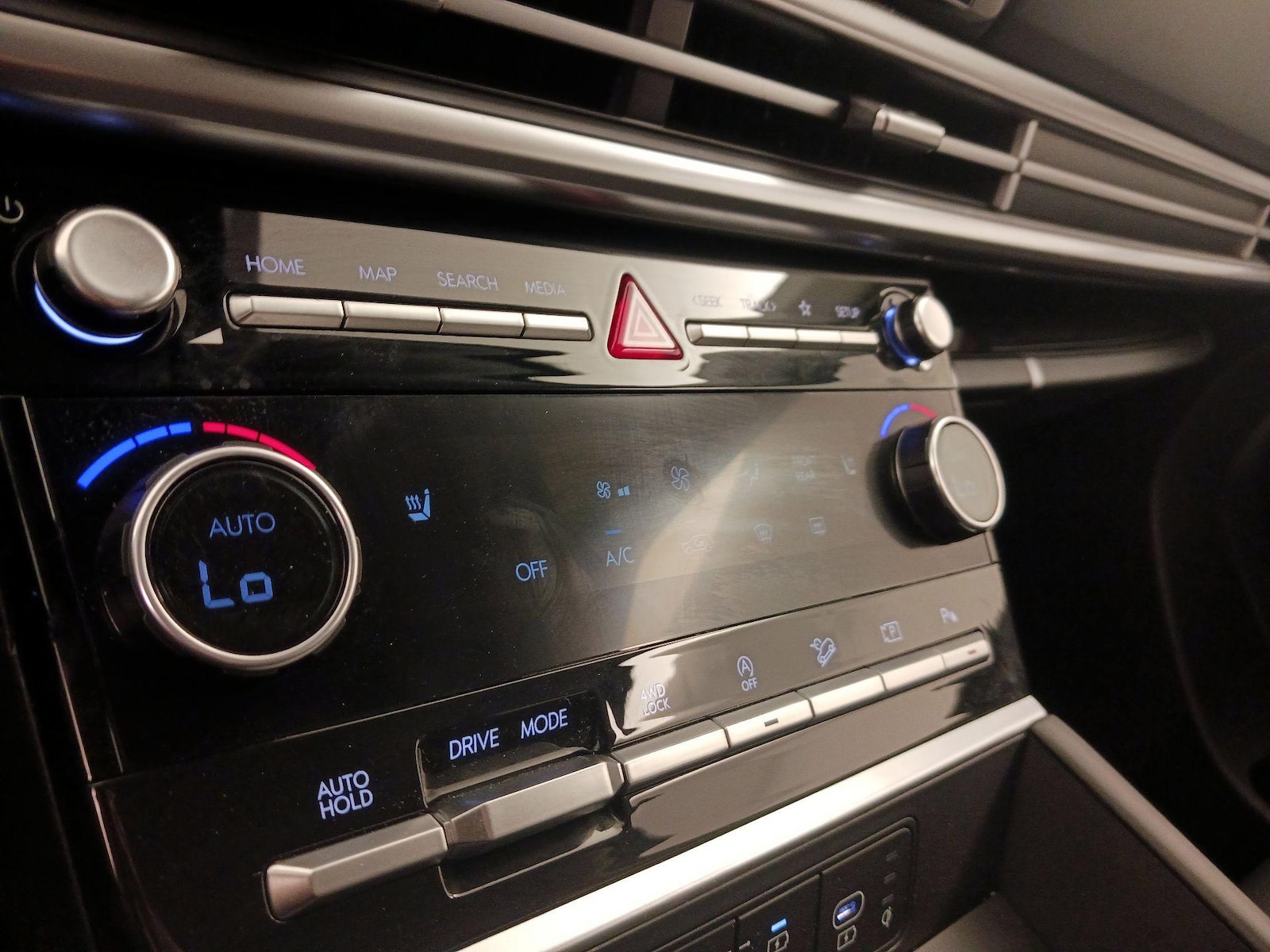 2024 Hyundai Santa Fe SEL - Photo 17