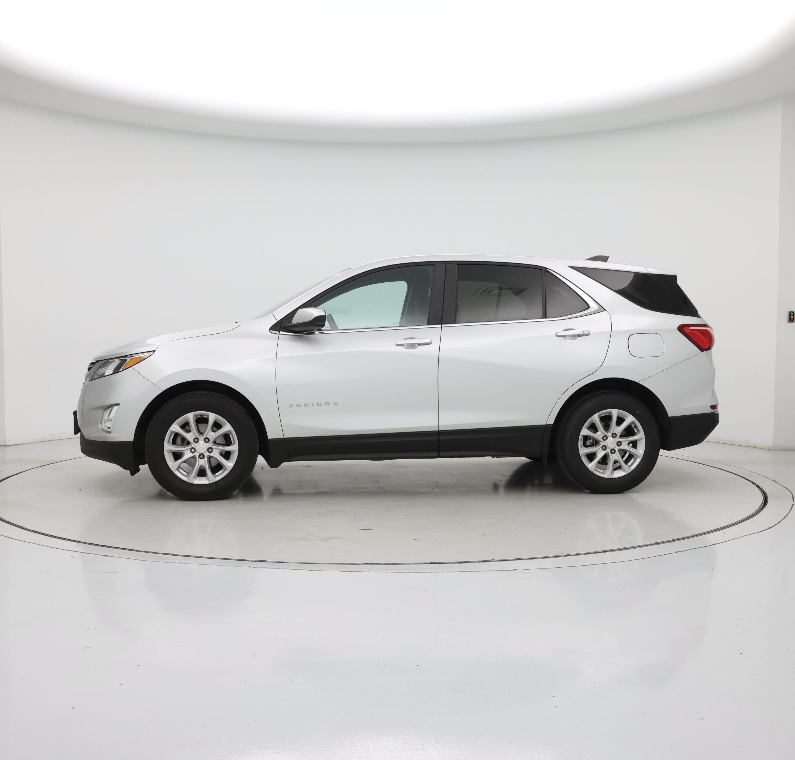 Thumbnail: 2021 Chevrolet Equinox - 3