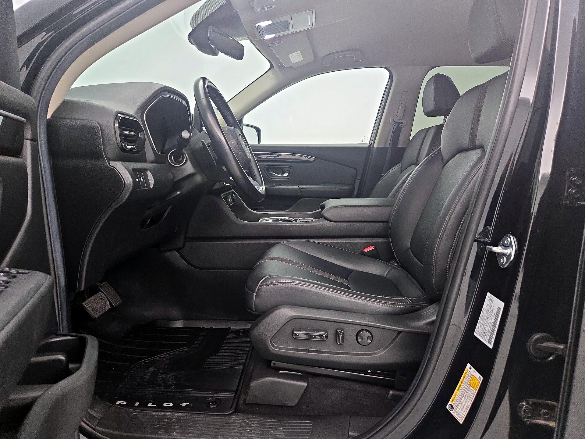 Thumbnail: 2025 Honda Pilot - 9