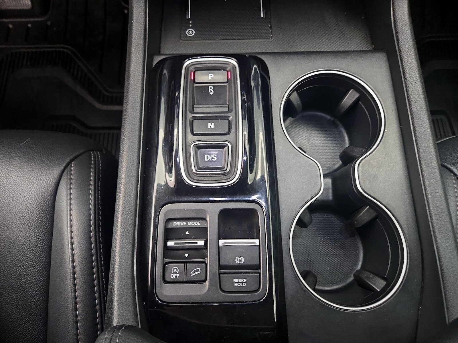 2025 Honda Pilot EX-L - Photo 16