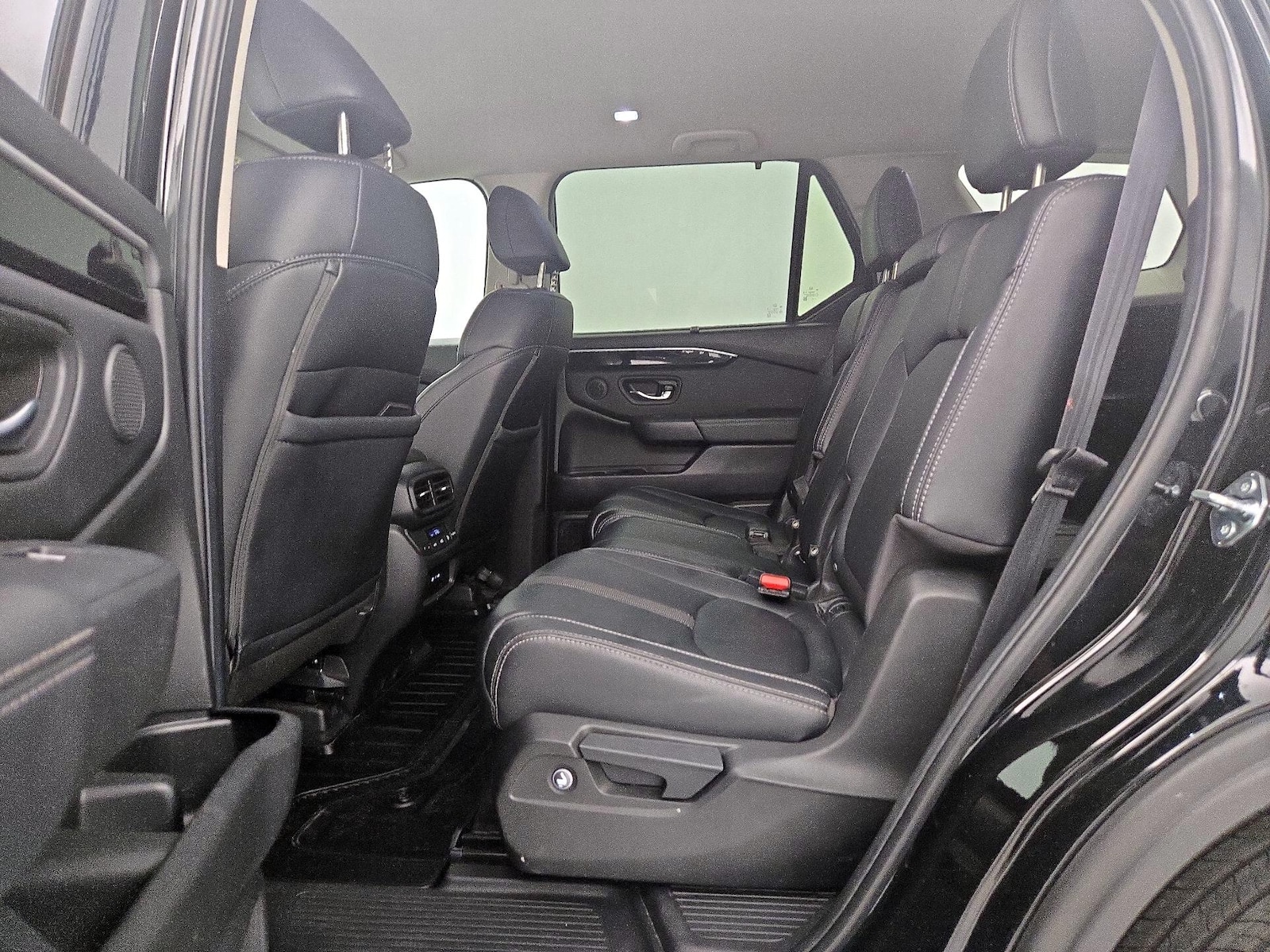 2025 Honda Pilot EX-L - Photo 18