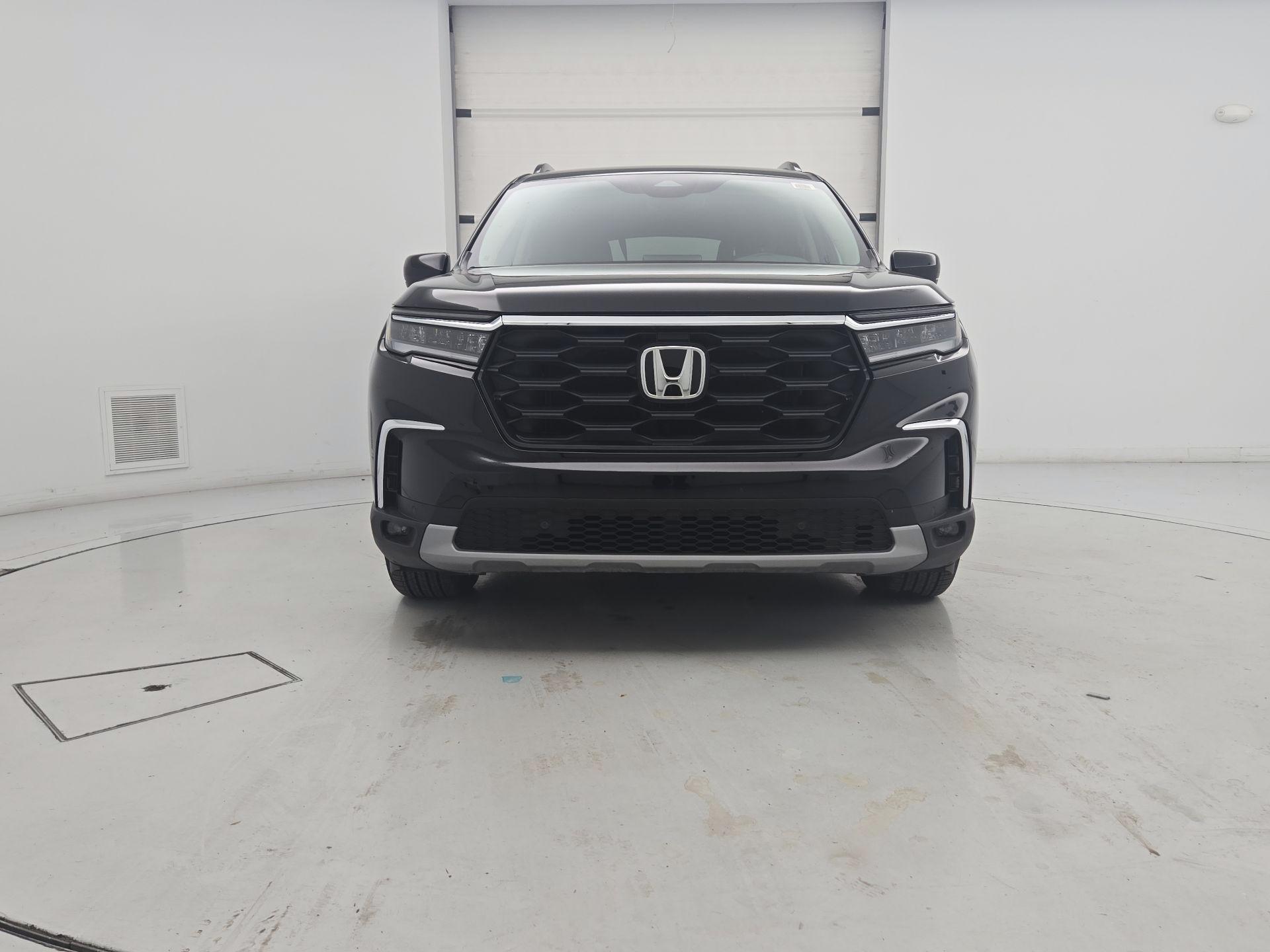 Thumbnail: 2025 Honda Pilot - 2