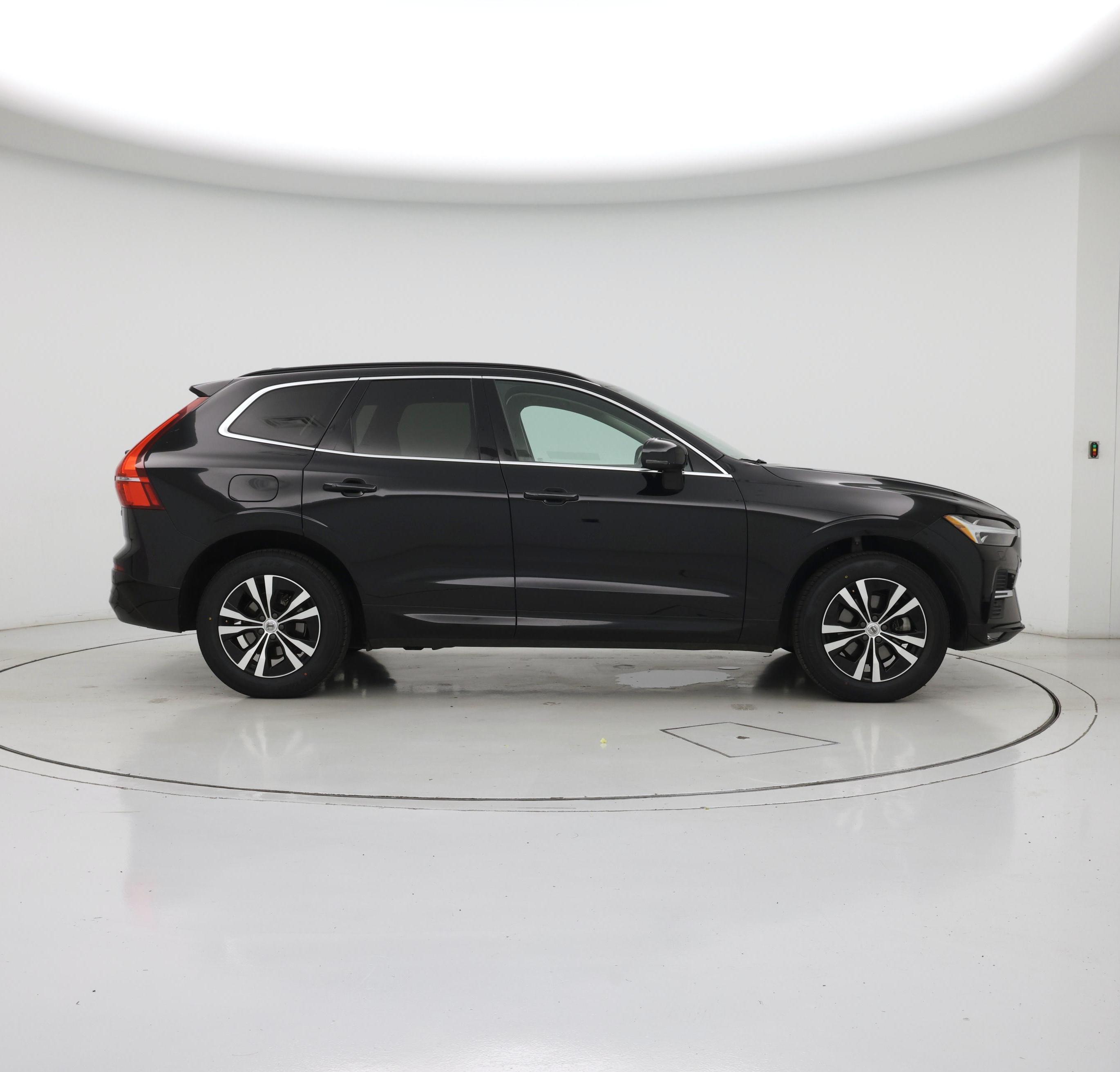 Thumbnail: 2023 Volvo XC60 - 7