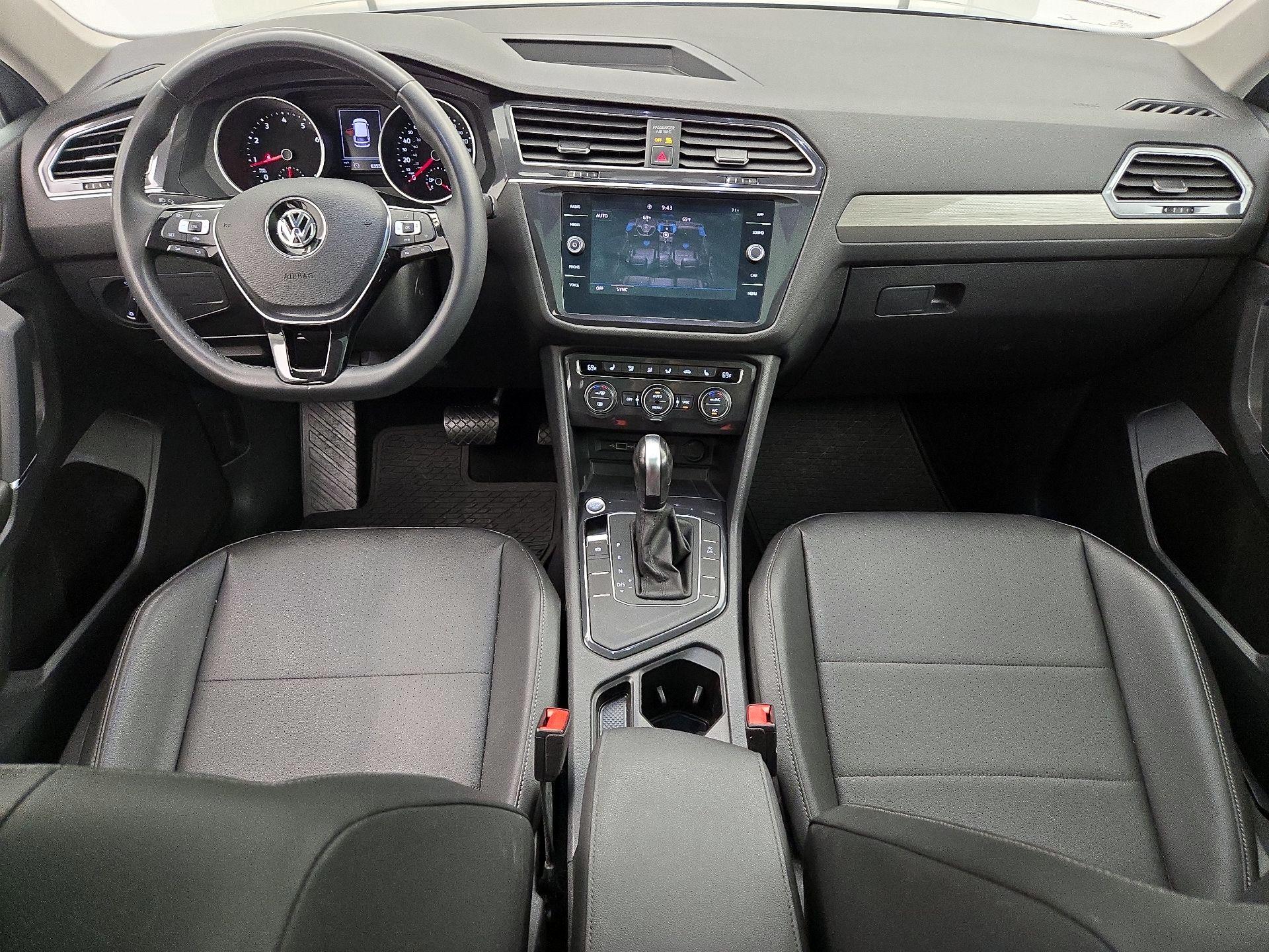 Thumbnail: 2020 Volkswagen Tiguan - 9