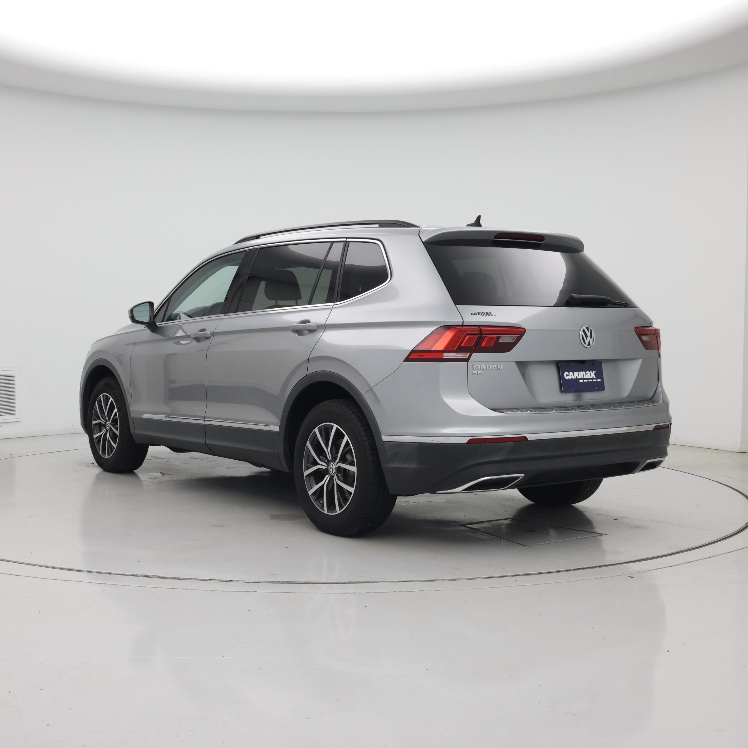 Thumbnail: 2020 Volkswagen Tiguan - 2