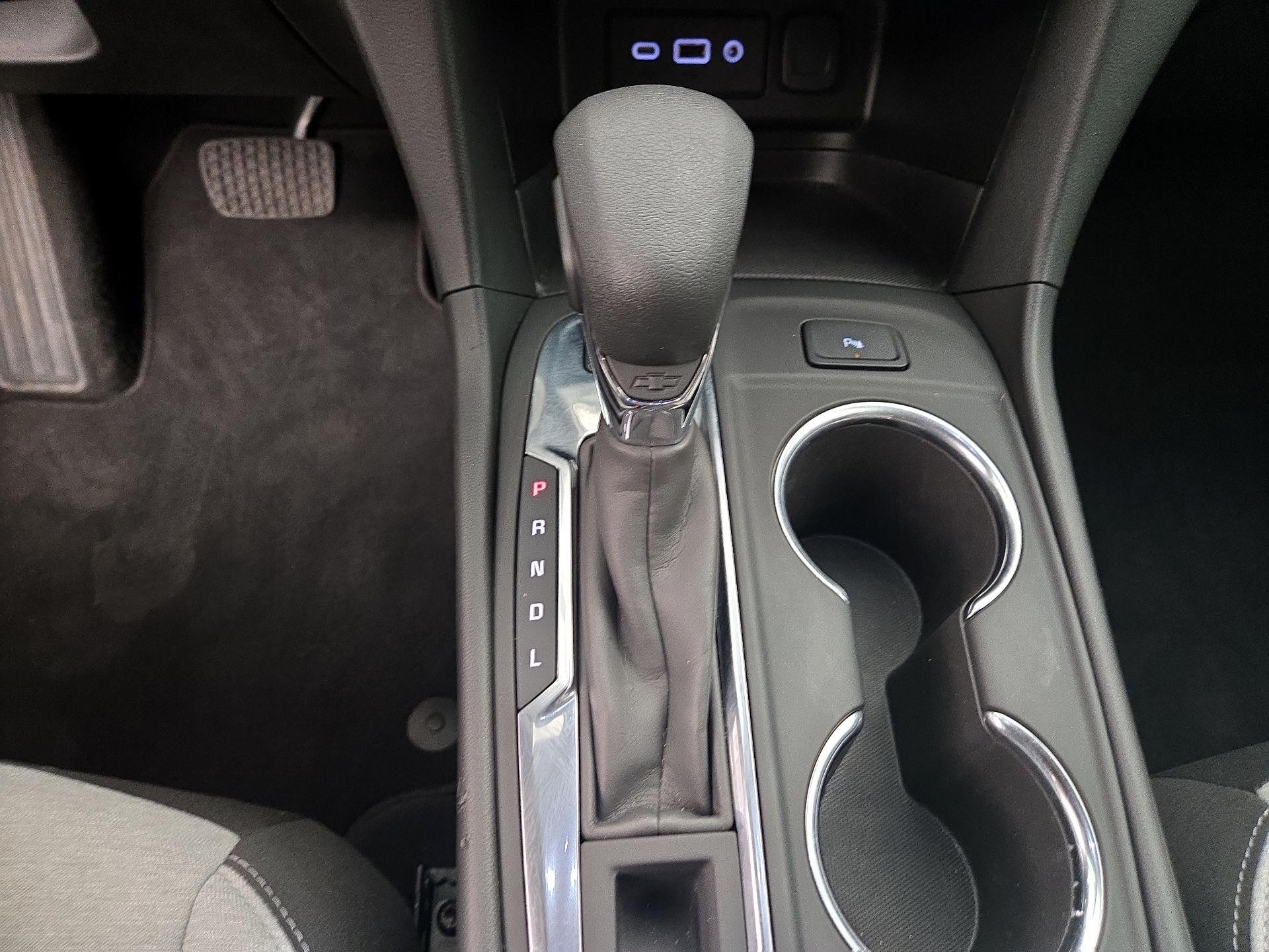 Thumbnail: 2022 Chevrolet Equinox - 17