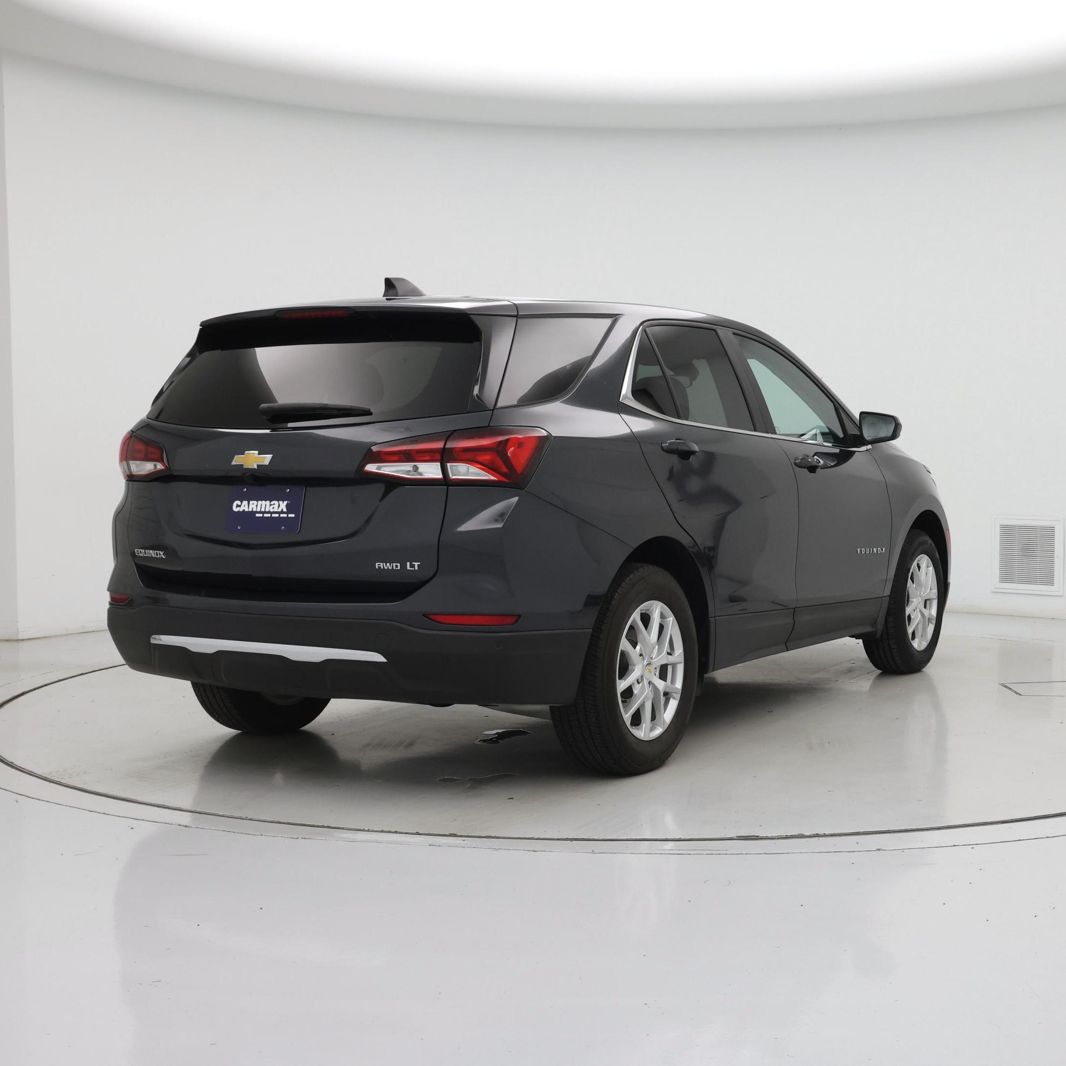 Thumbnail: 2022 Chevrolet Equinox - 8