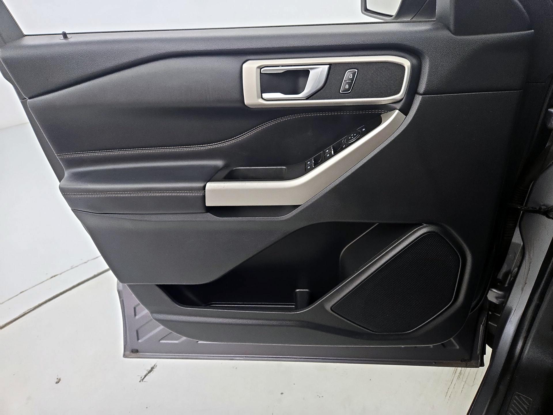 Thumbnail: 2022 Ford Explorer - 12