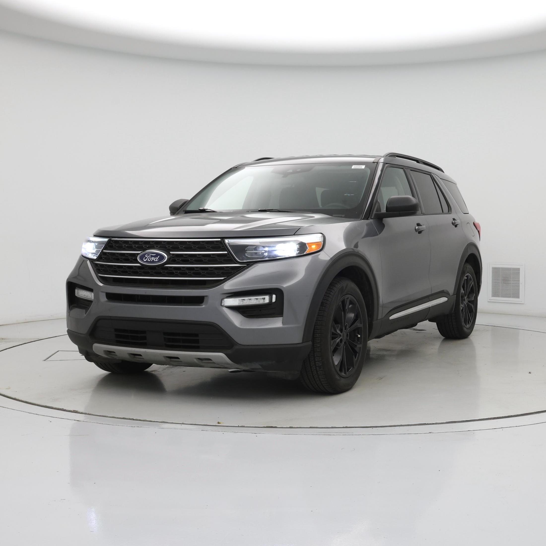 Thumbnail: 2022 Ford Explorer - 4