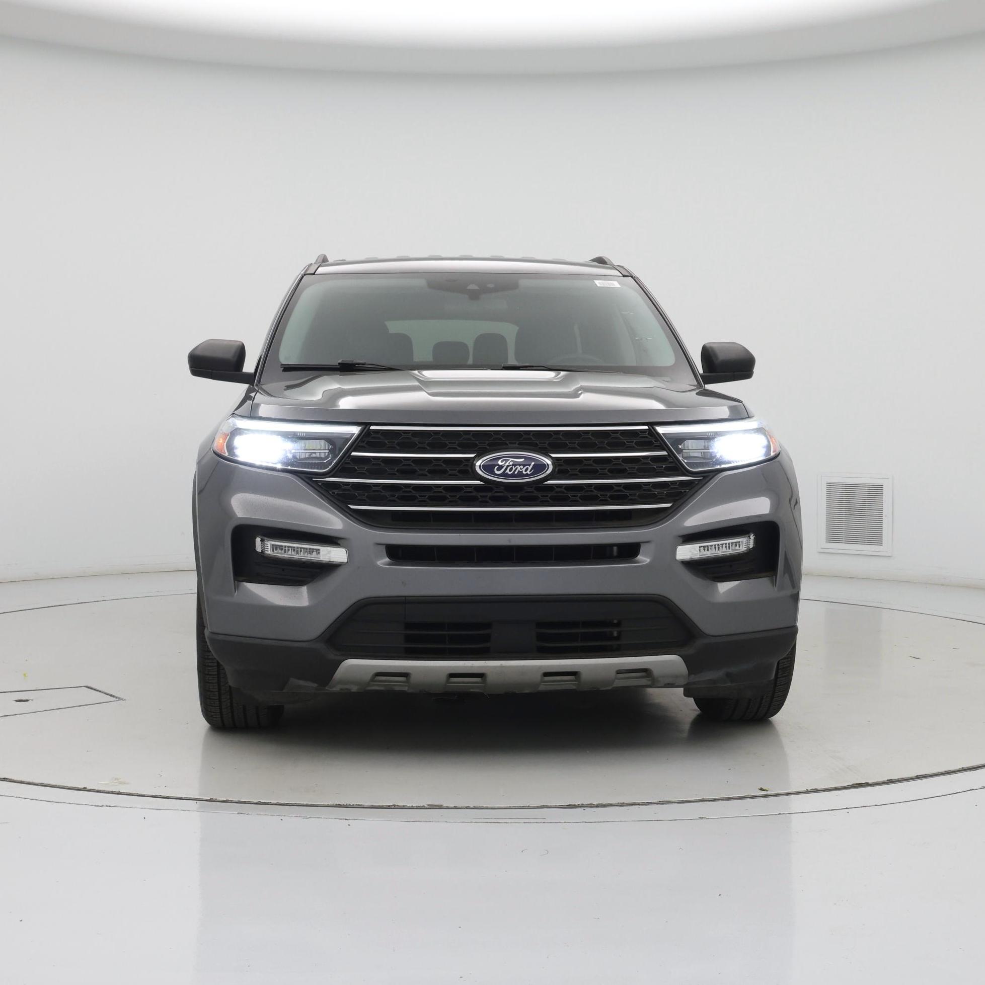 Thumbnail: 2022 Ford Explorer - 5