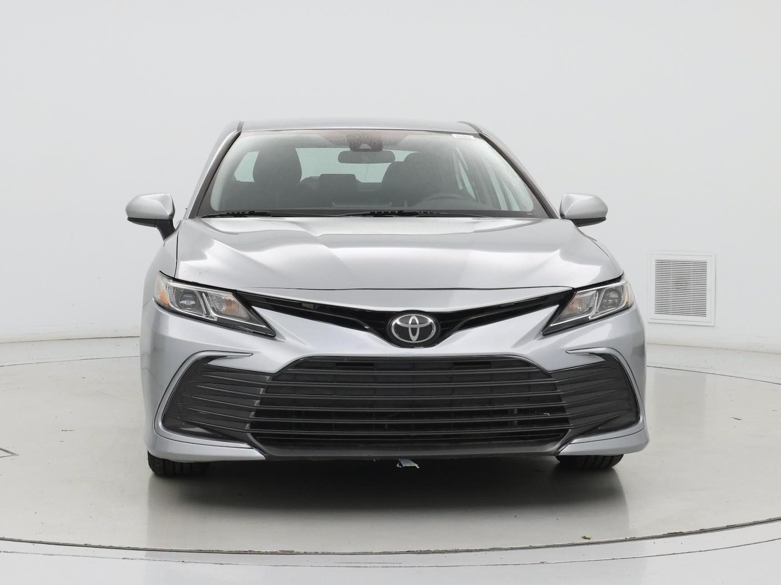 2022 Toyota Camry LE - Photo 6