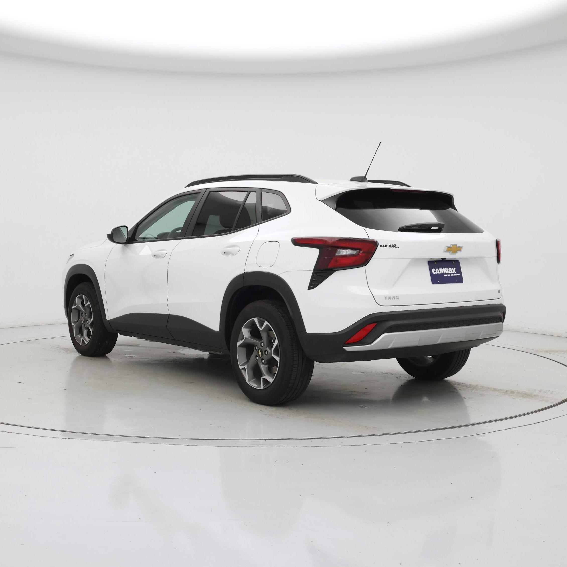Thumbnail: 2025 Chevrolet Trax - 2
