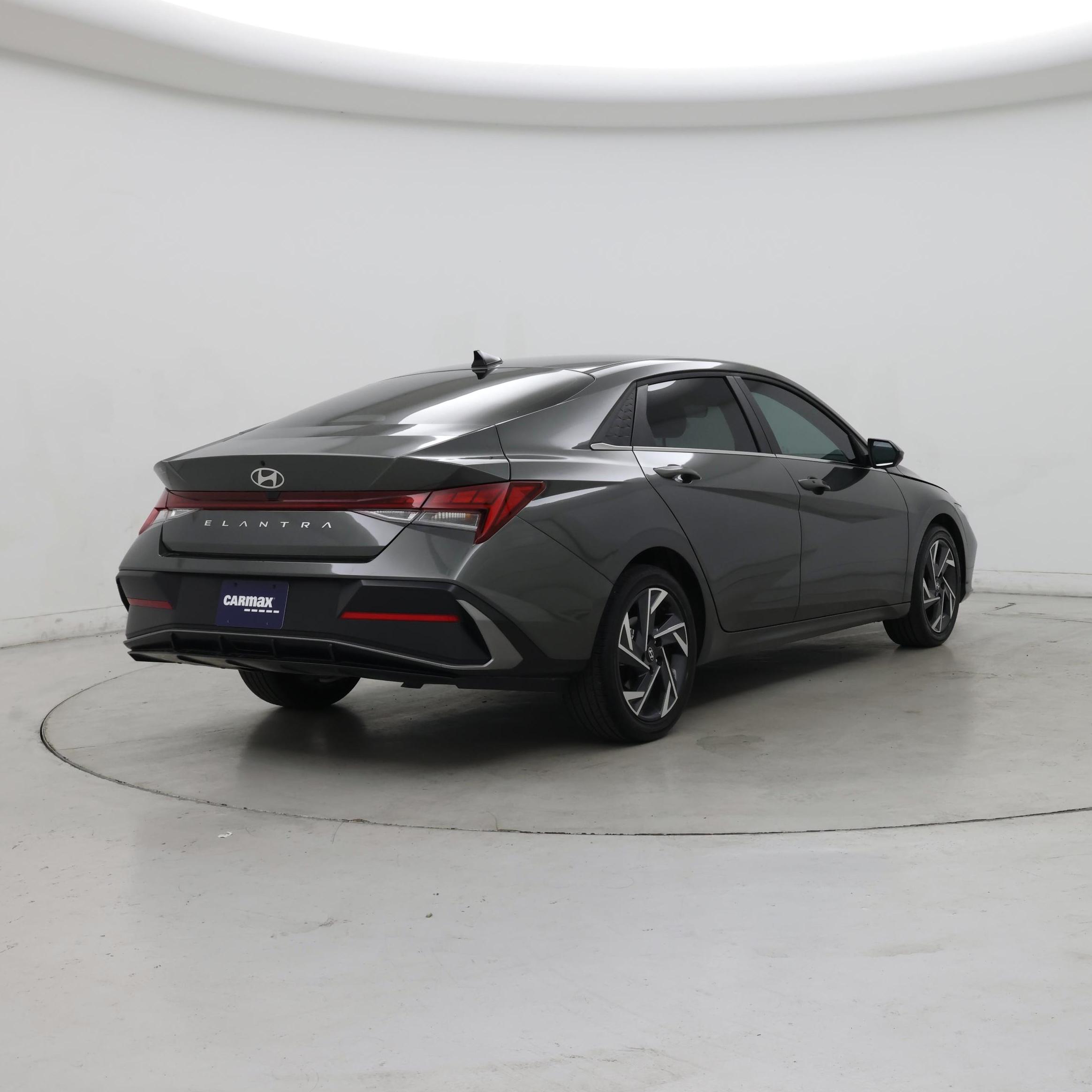 Thumbnail: 2025 Hyundai Elantra - 8