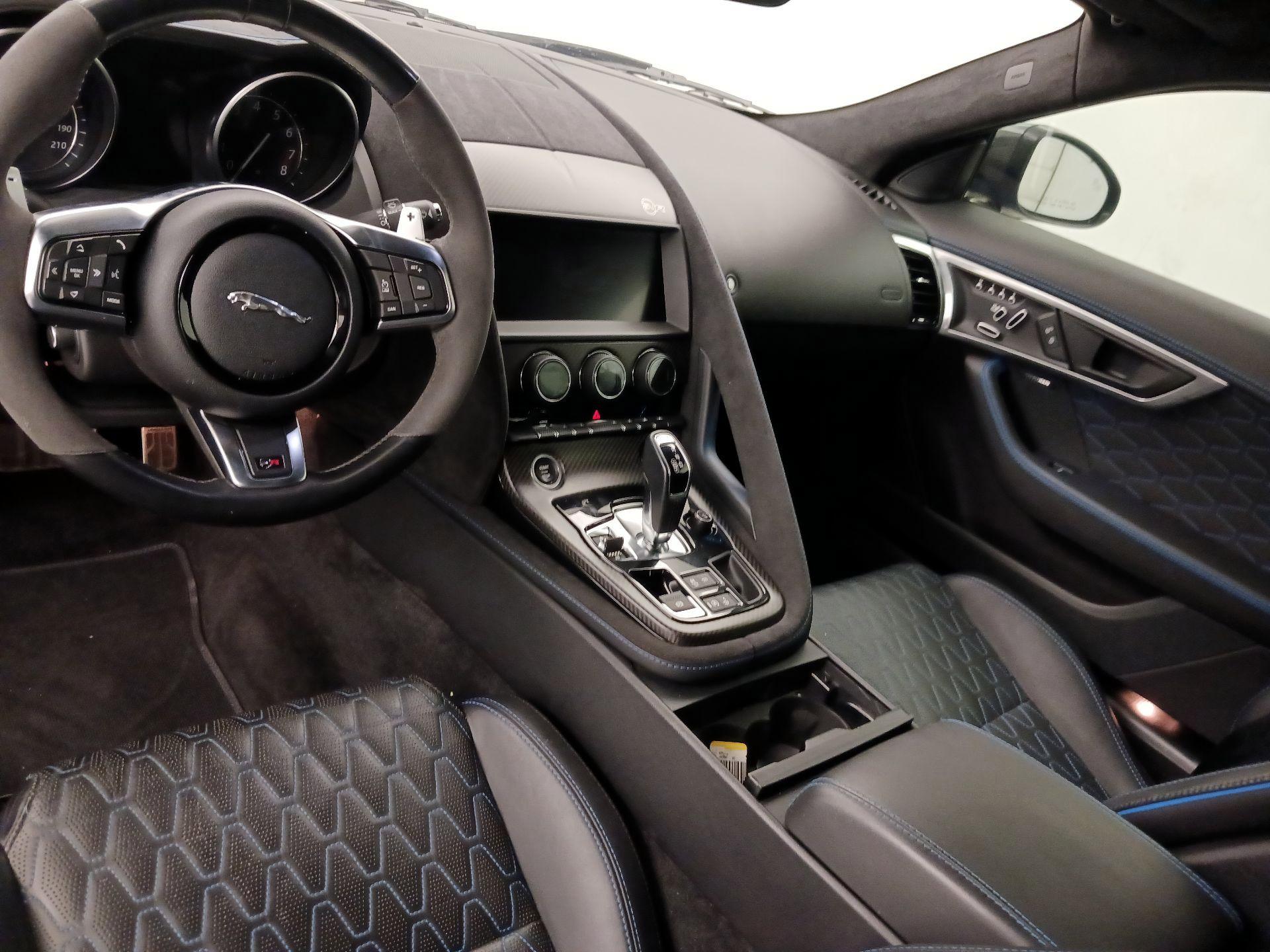 Thumbnail: 2019 Jaguar F-Type - 9