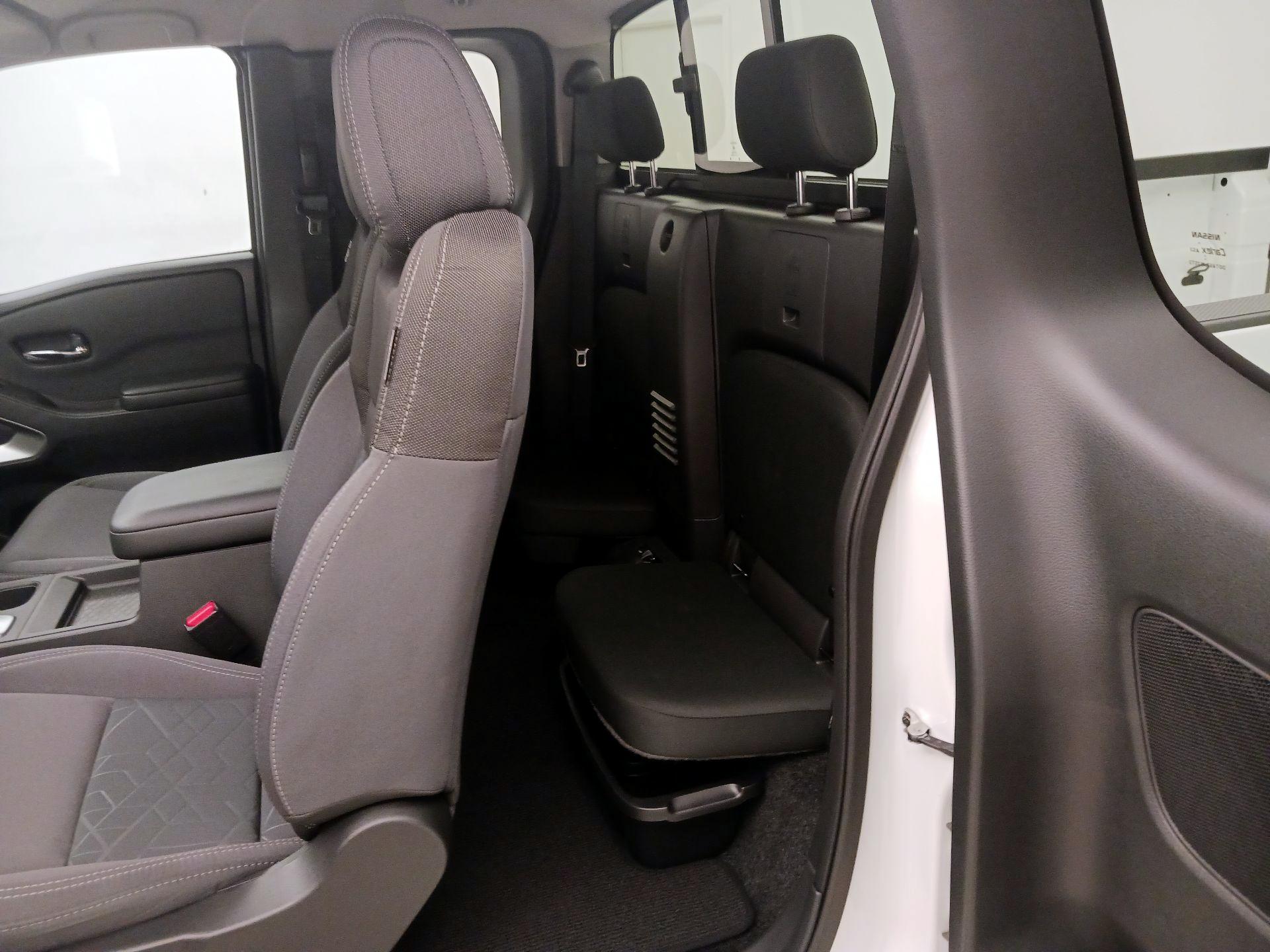 Thumbnail: 2025 Nissan Frontier - 19