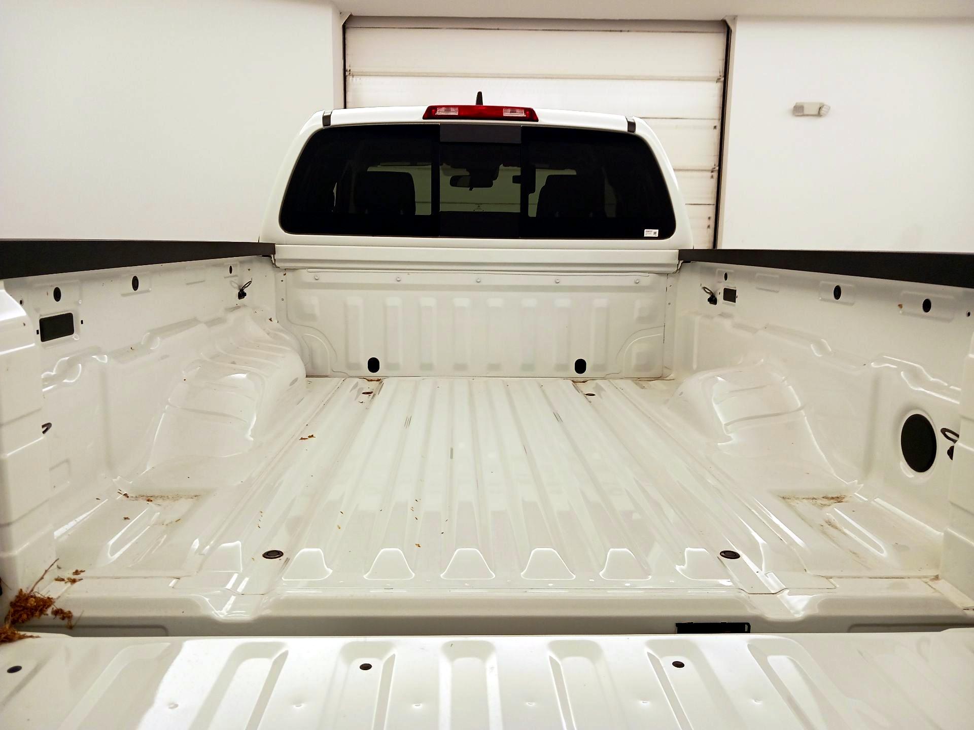 Thumbnail: 2025 Nissan Frontier - 20