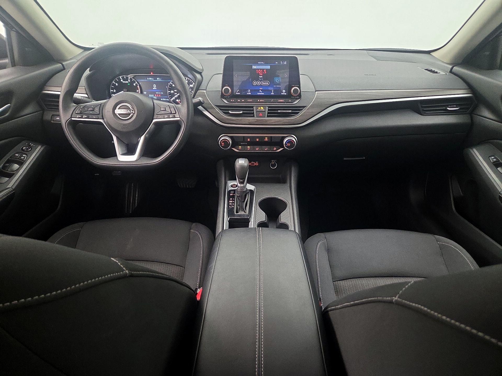 Thumbnail: 2025 Nissan Altima - 9