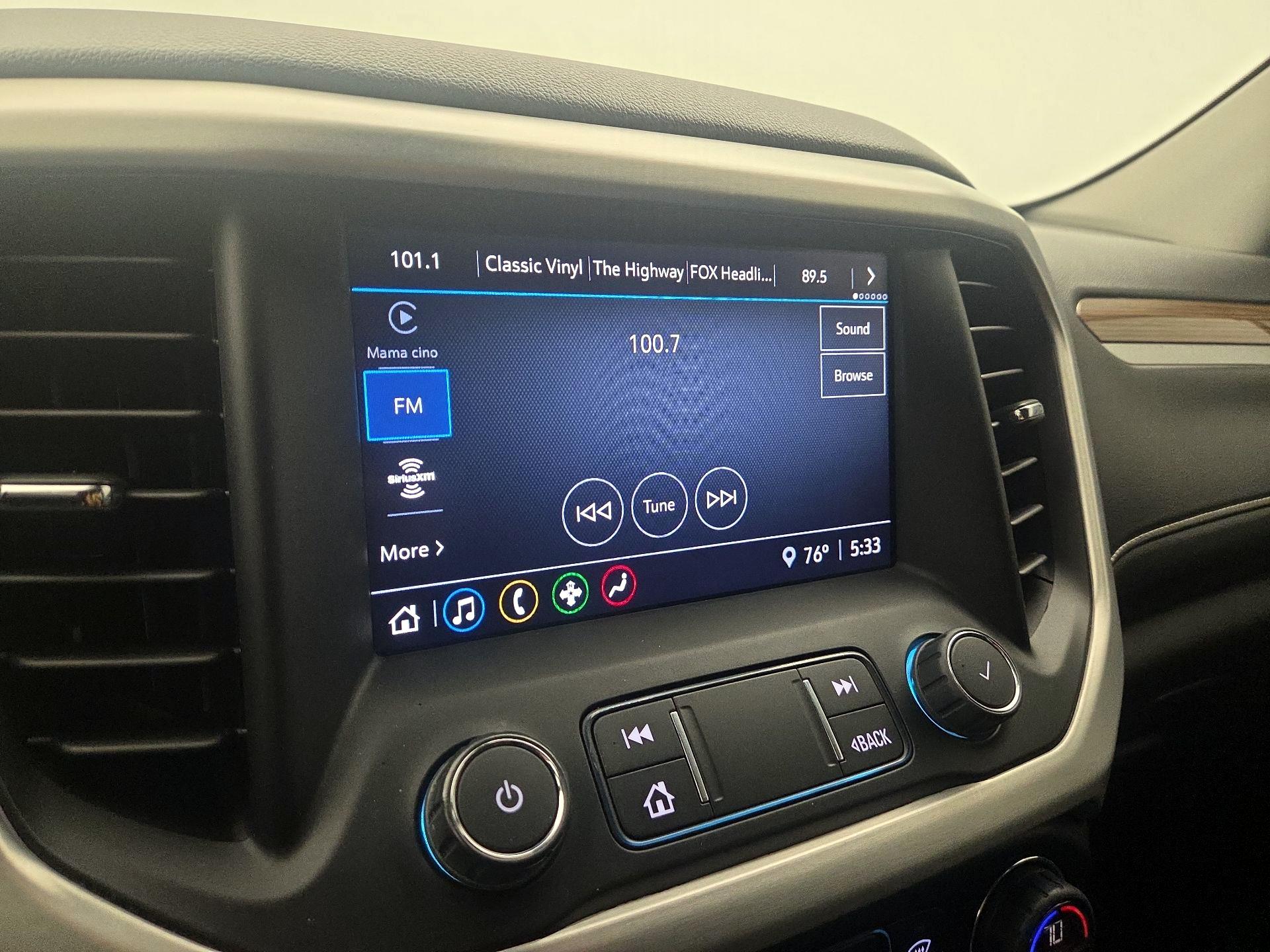 Thumbnail: 2022 GMC Acadia - 15