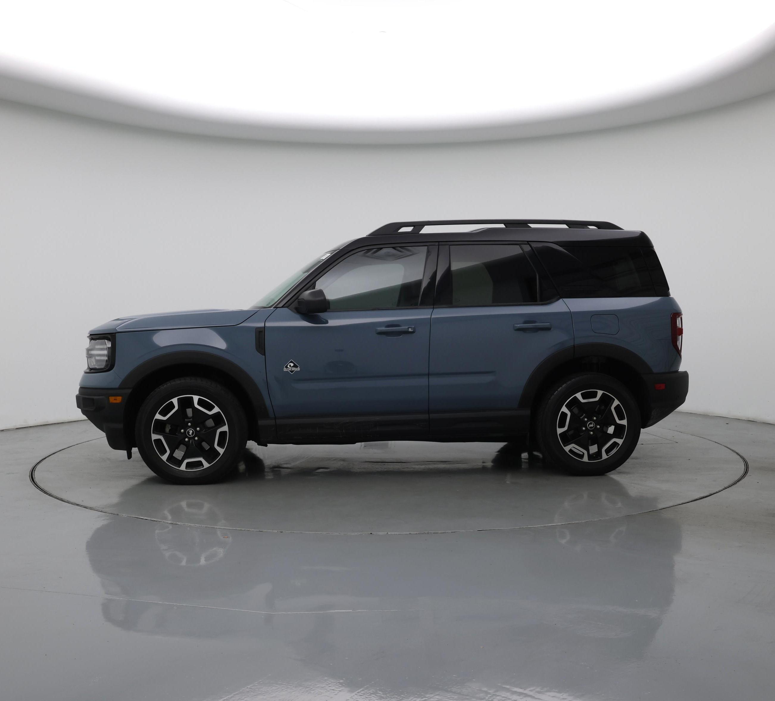 Thumbnail: 2022 Ford Bronco Sport - 3