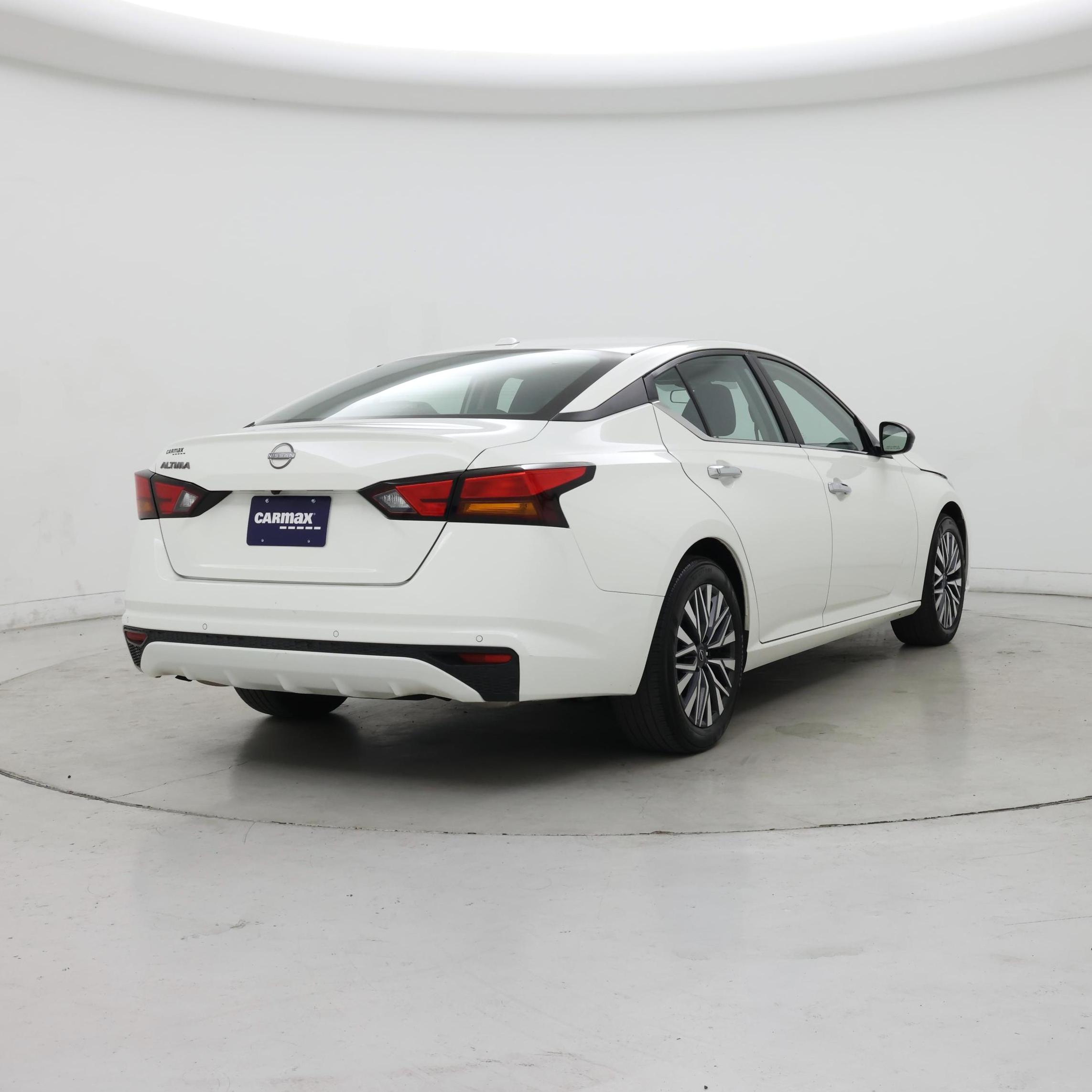 Thumbnail: 2025 Nissan Altima - 8
