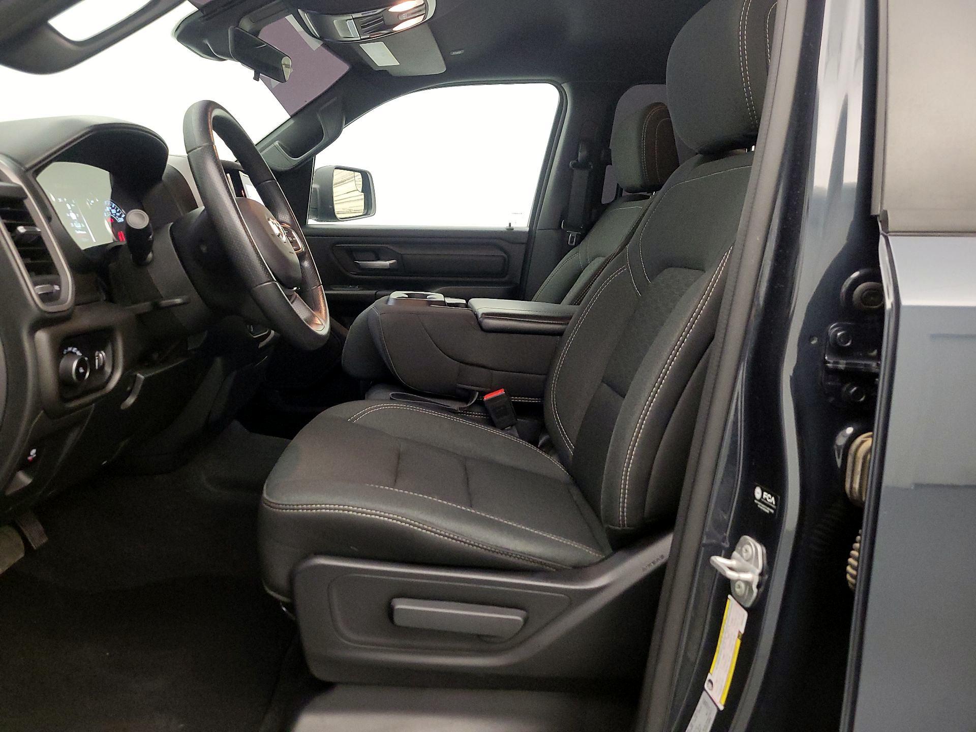 Thumbnail: 2025 RAM 1500 - 11