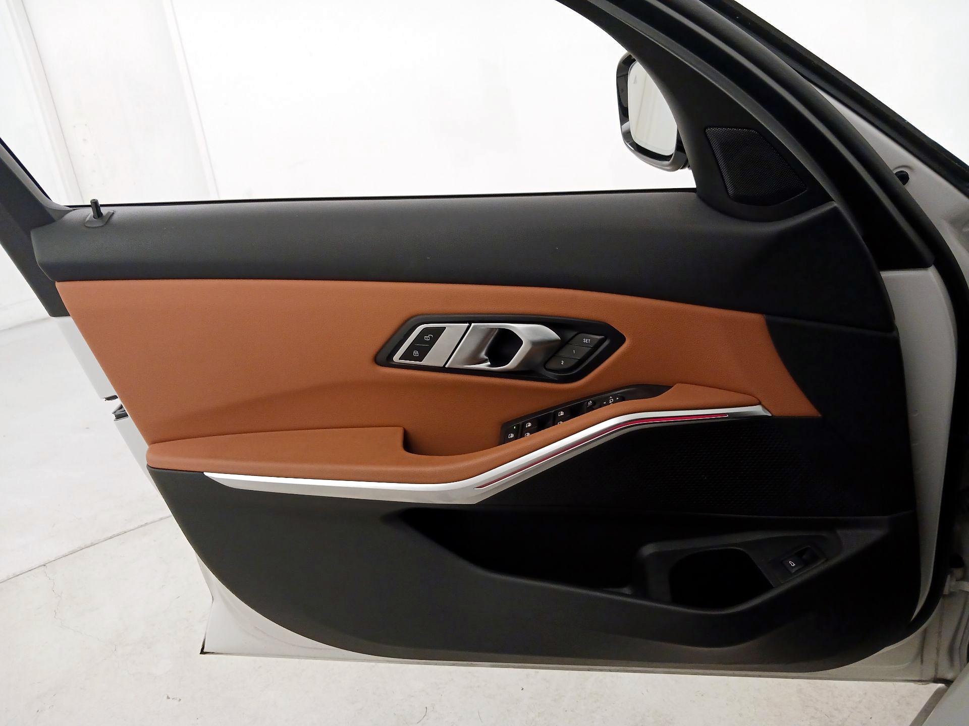 Thumbnail: 2023 BMW 3 Series - 12