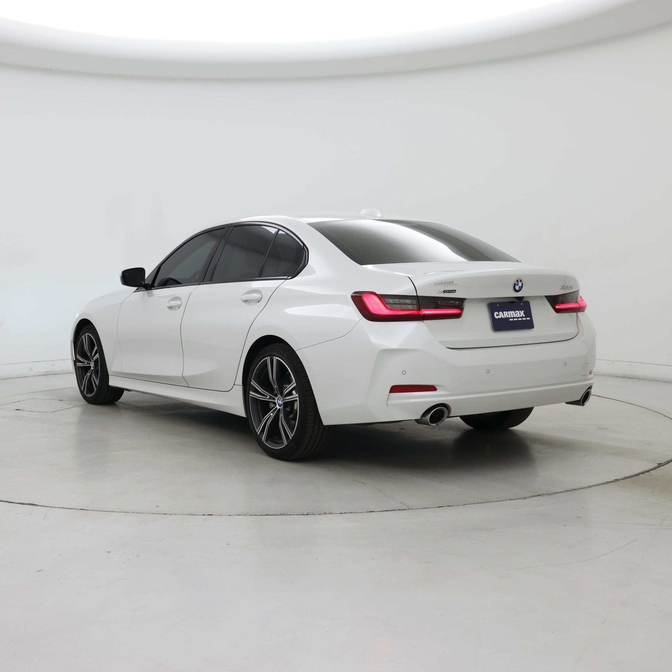 Thumbnail: 2023 BMW 3 Series - 2