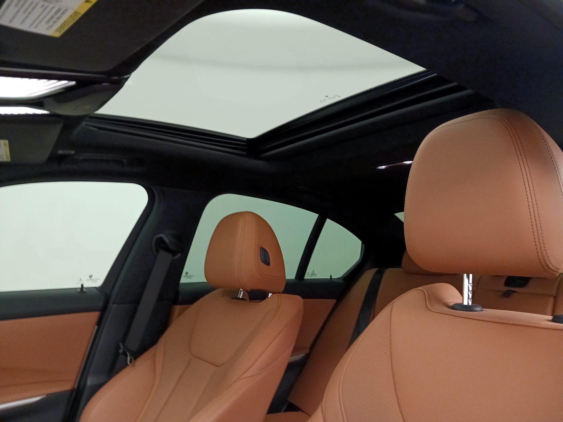 Thumbnail: 2023 BMW 3 Series - 20
