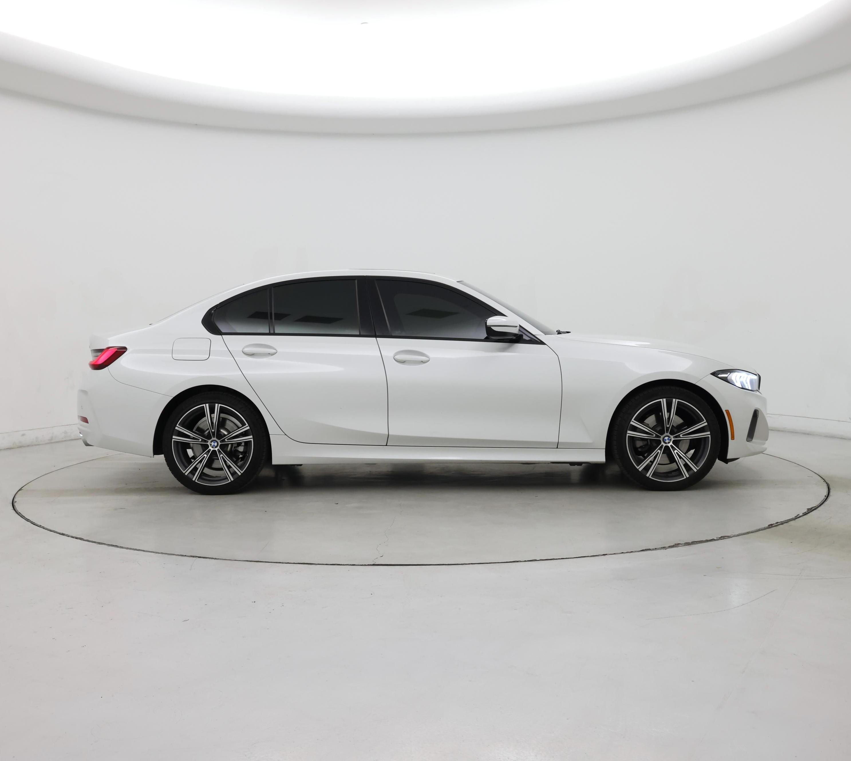 Thumbnail: 2023 BMW 3 Series - 7