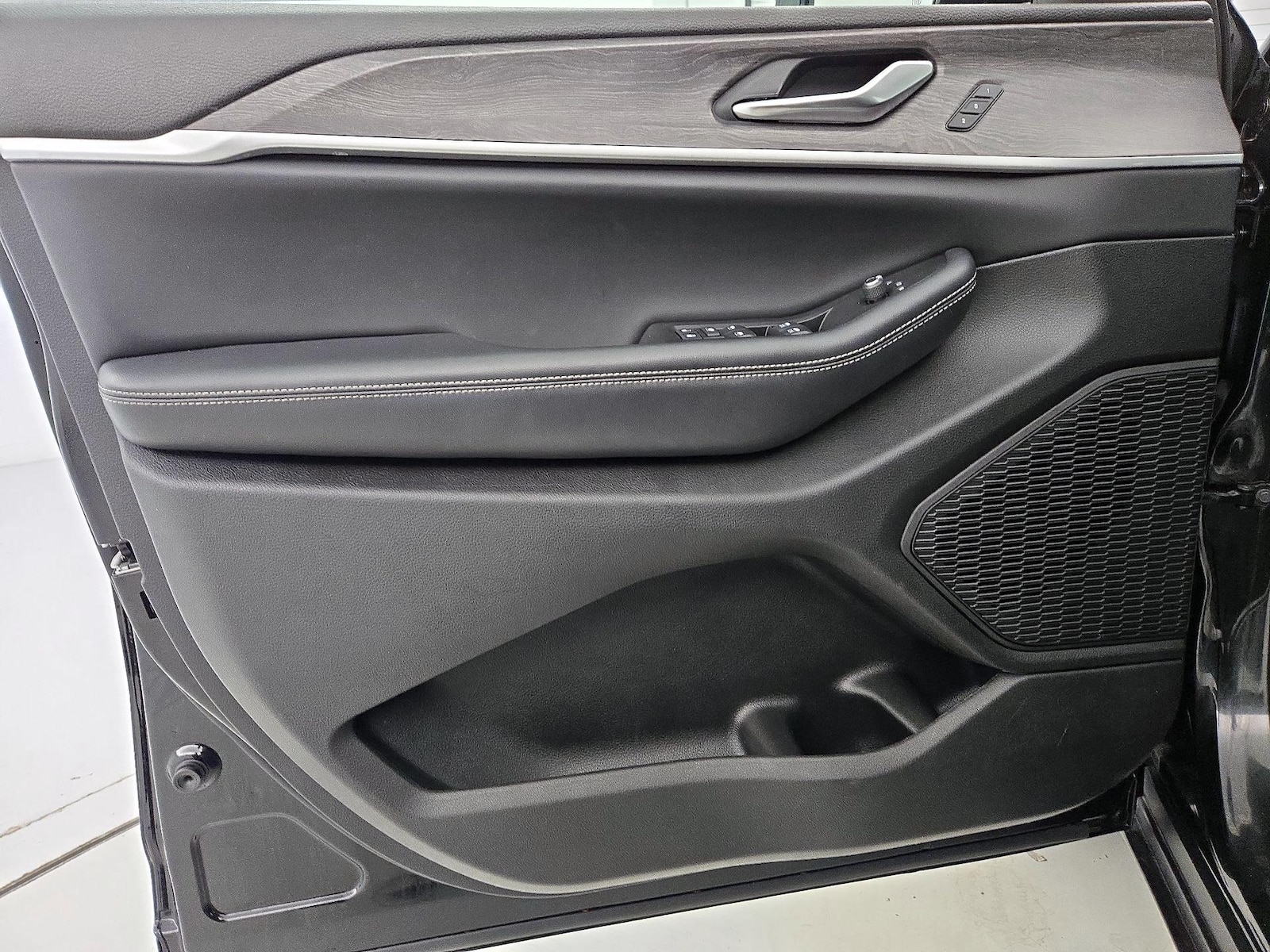 2023 Jeep Grand Cherokee L Limited - Photo 13