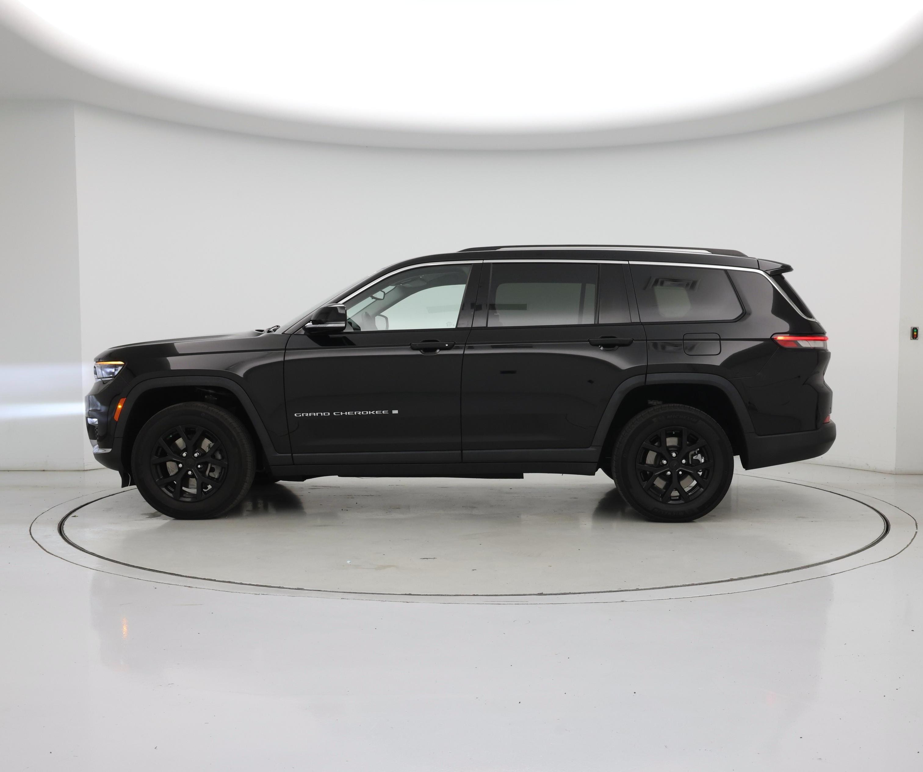Thumbnail: 2023 Jeep Grand Cherokee L - 3