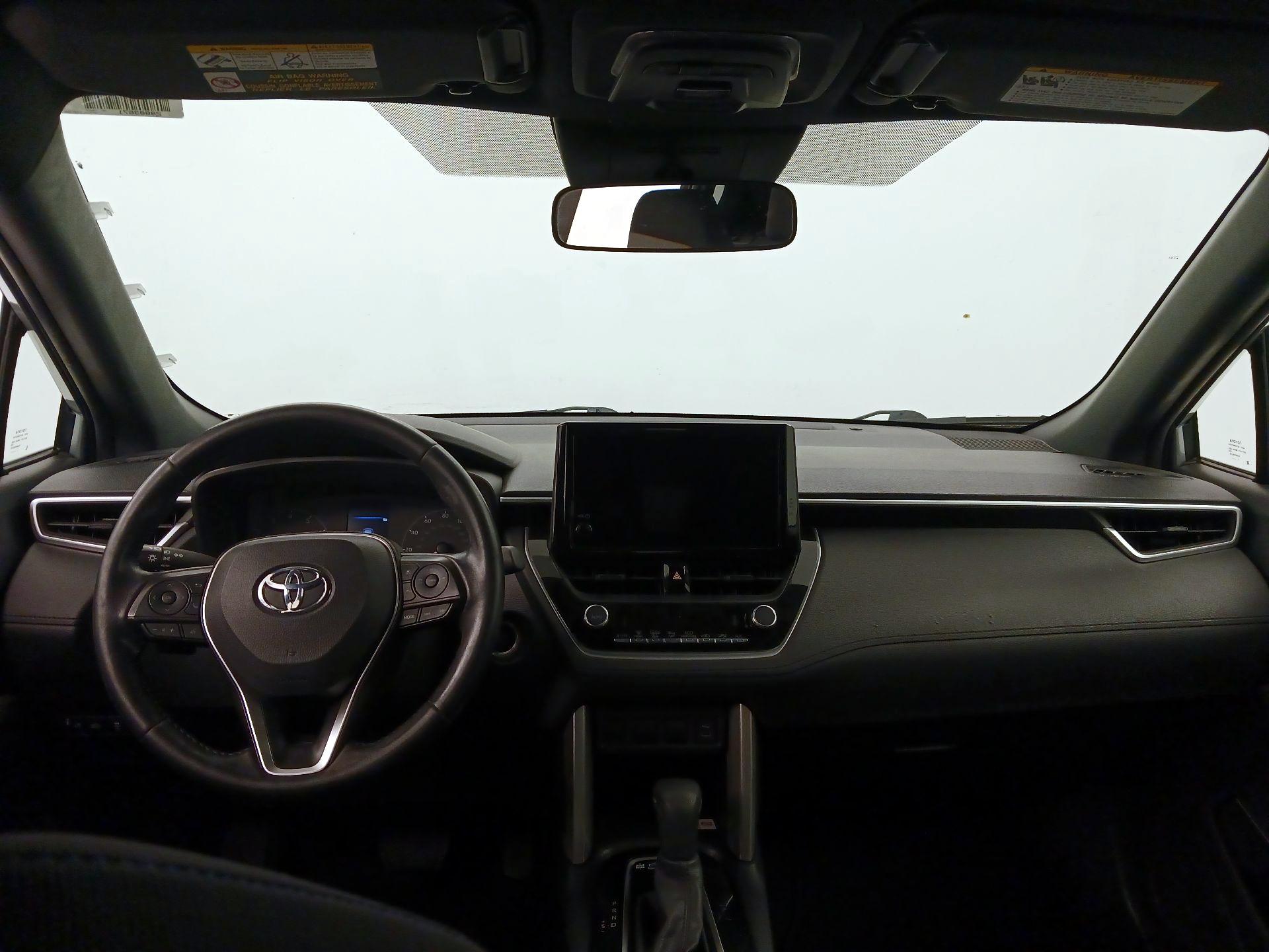 Thumbnail: 2023 Toyota Corolla Cross - 9