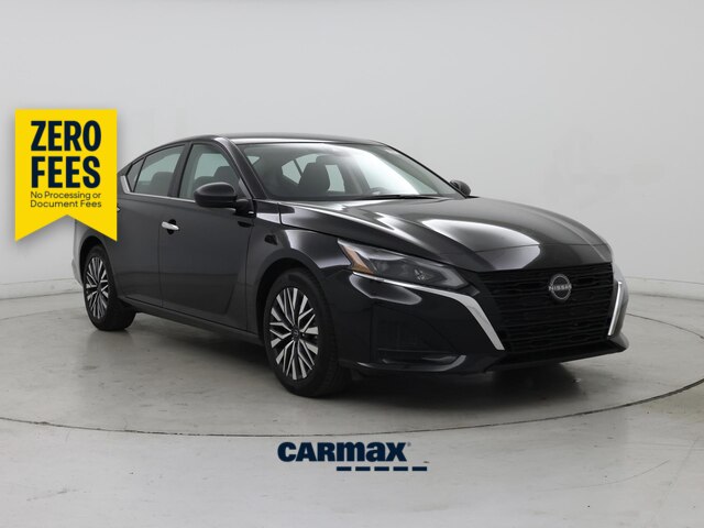 Black 2025 Nissan Altima 2.5 SV FWD Sedan Front-Wheel Drive Automatic