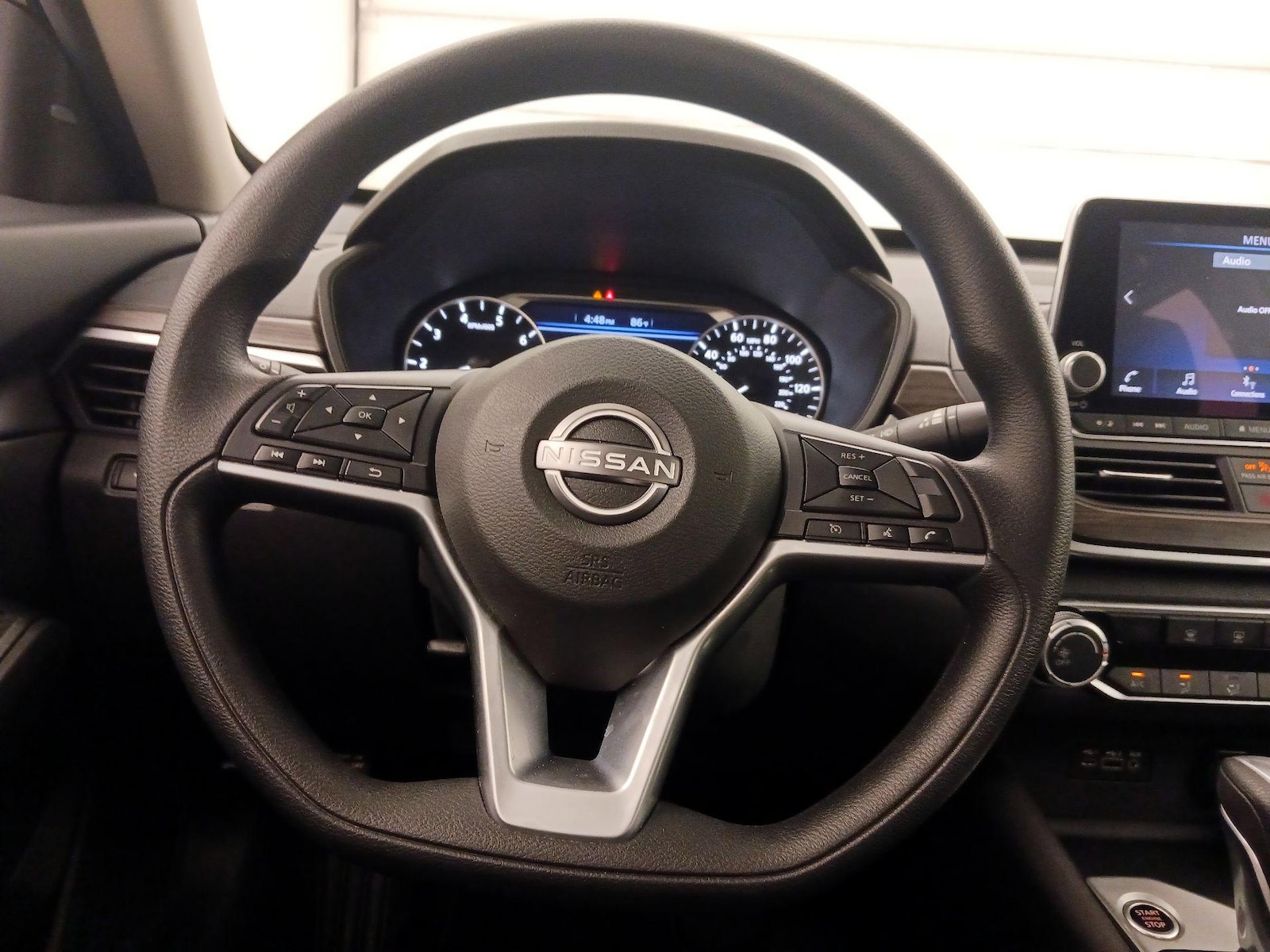 2025 Nissan Altima SV - Photo 11