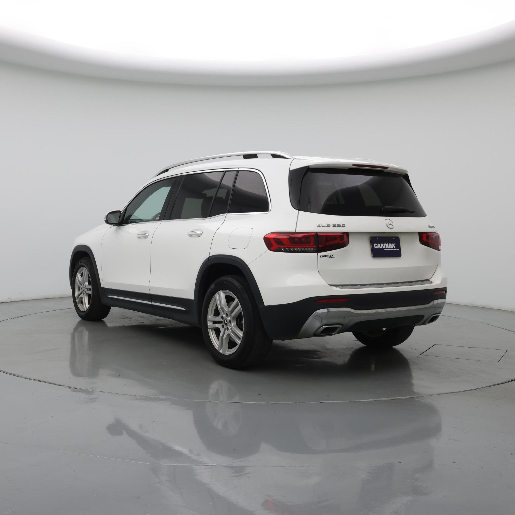 Thumbnail: 2023 Mercedes-Benz GLB - 2