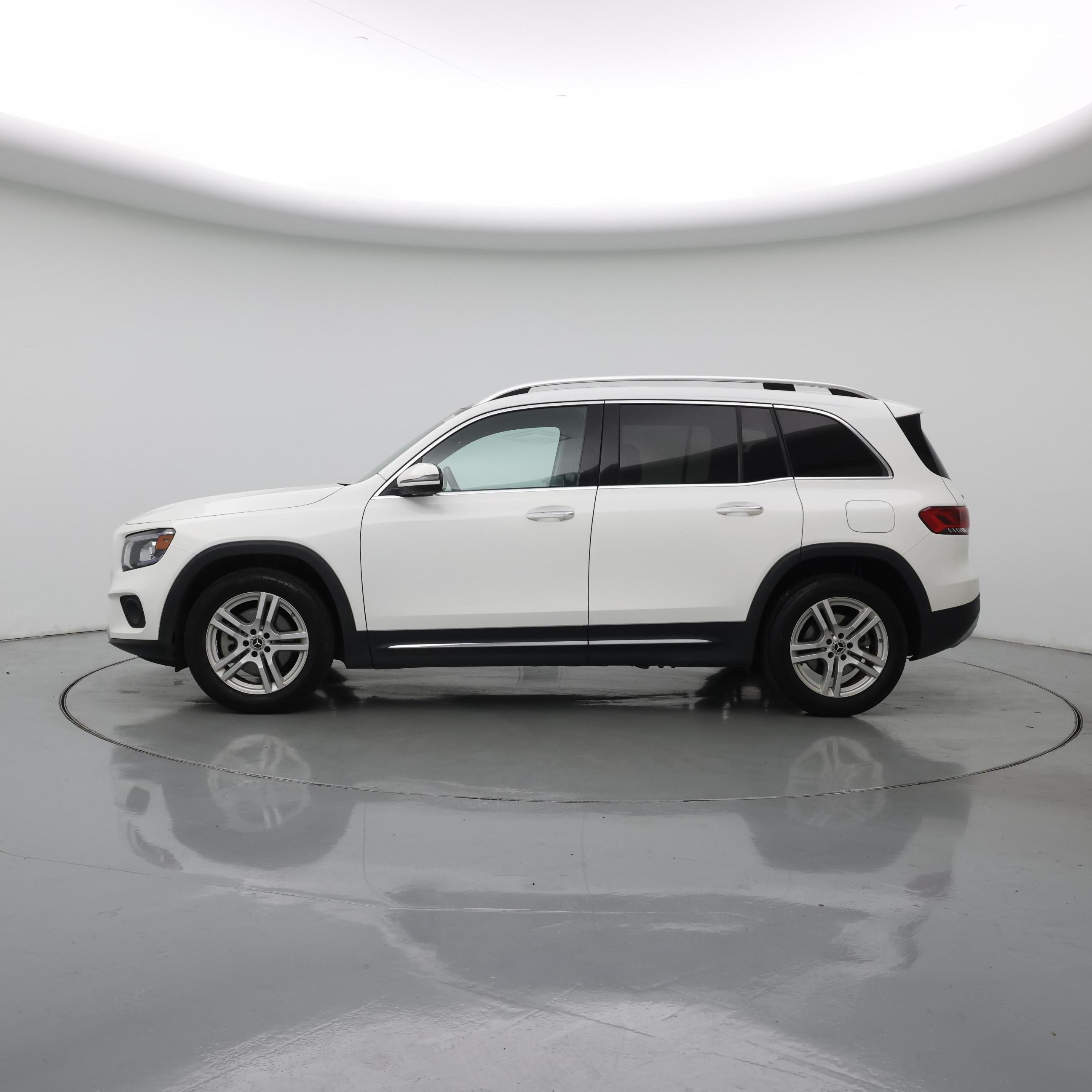 Thumbnail: 2023 Mercedes-Benz GLB - 3