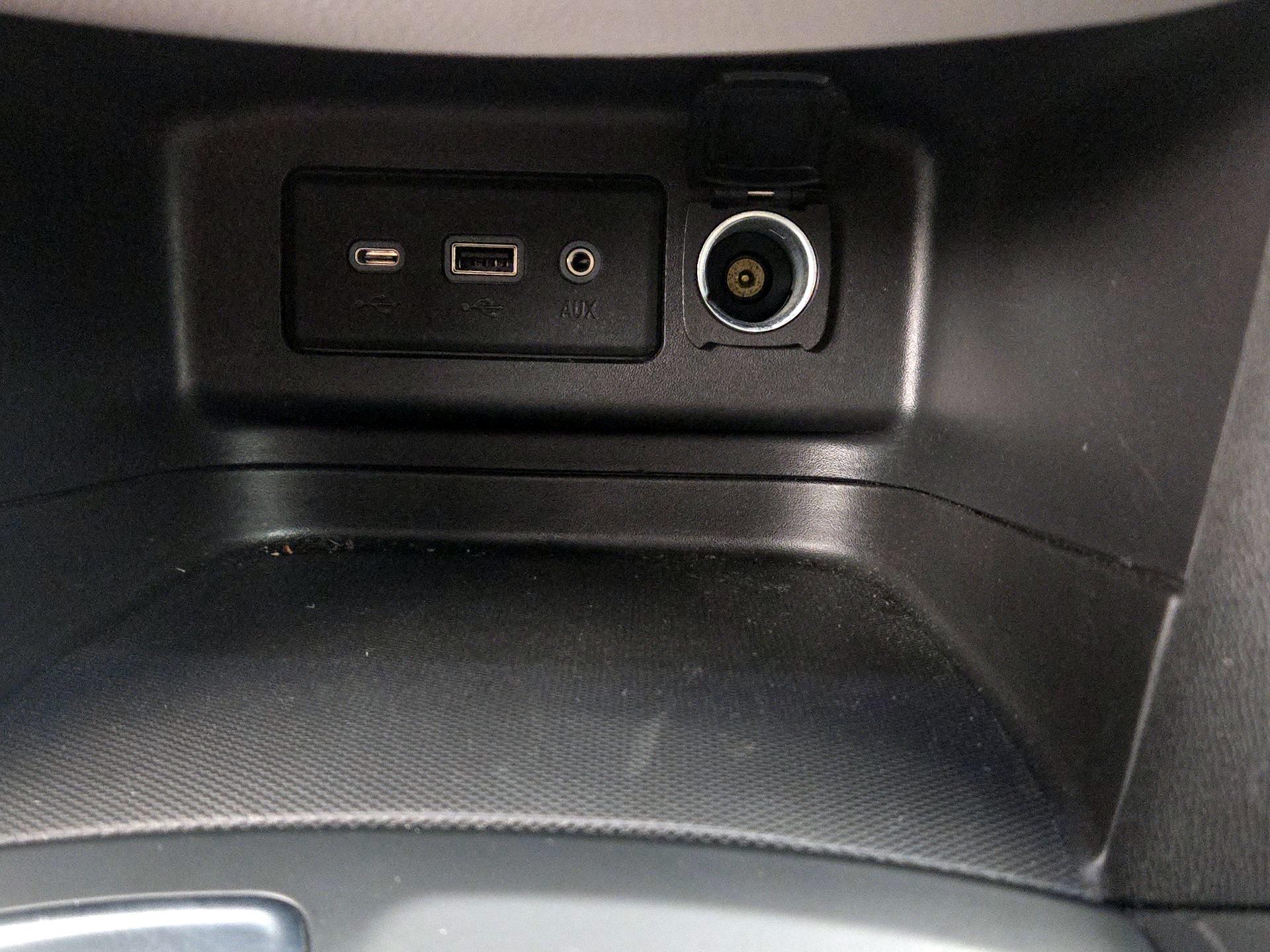 Thumbnail: 2020 Chevrolet Equinox - 18