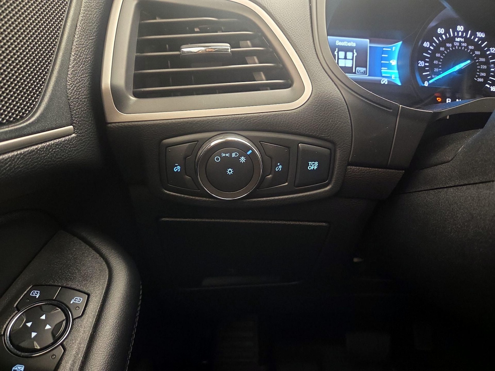2022 Ford Edge SEL - Photo 14