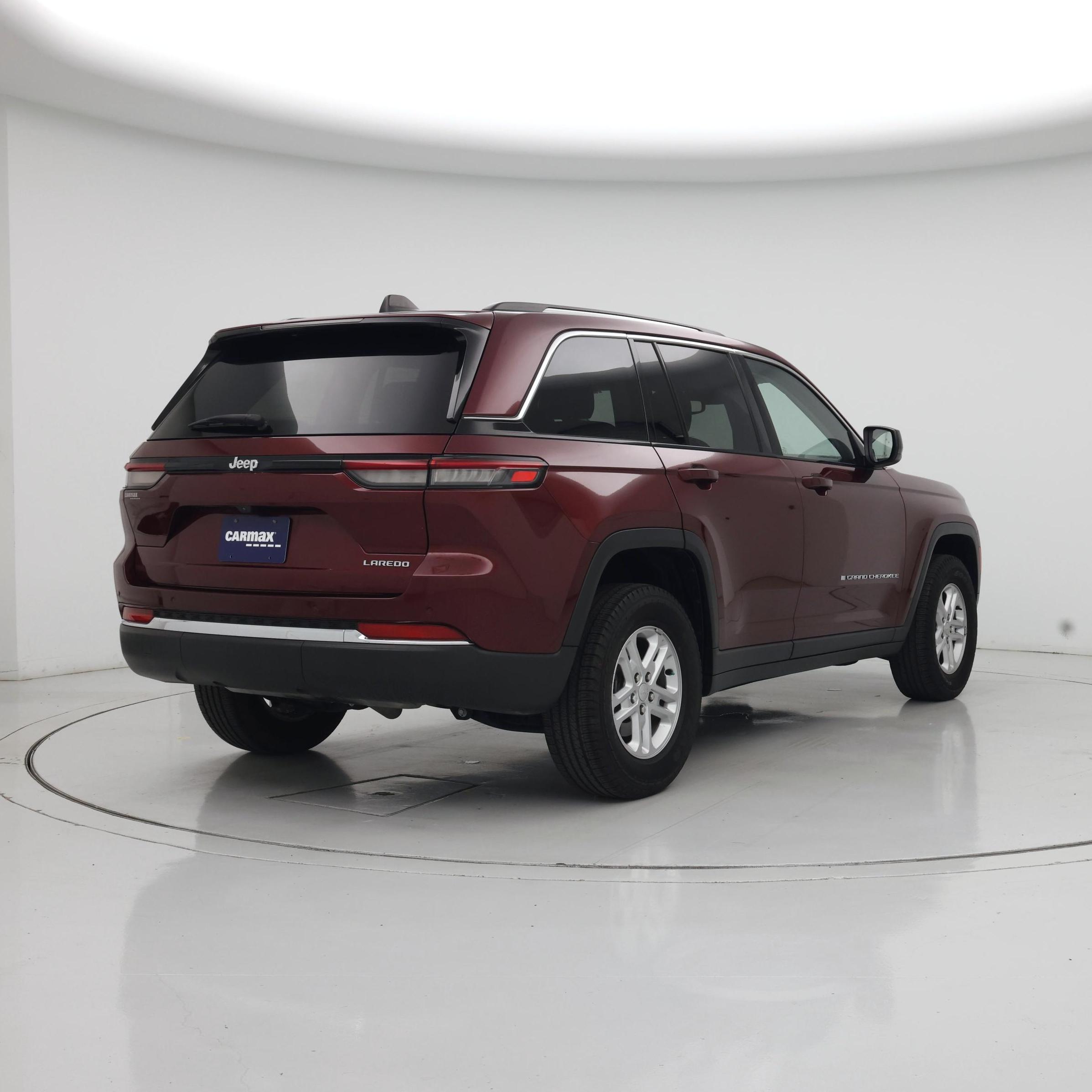 Thumbnail: 2023 Jeep Grand Cherokee - 8