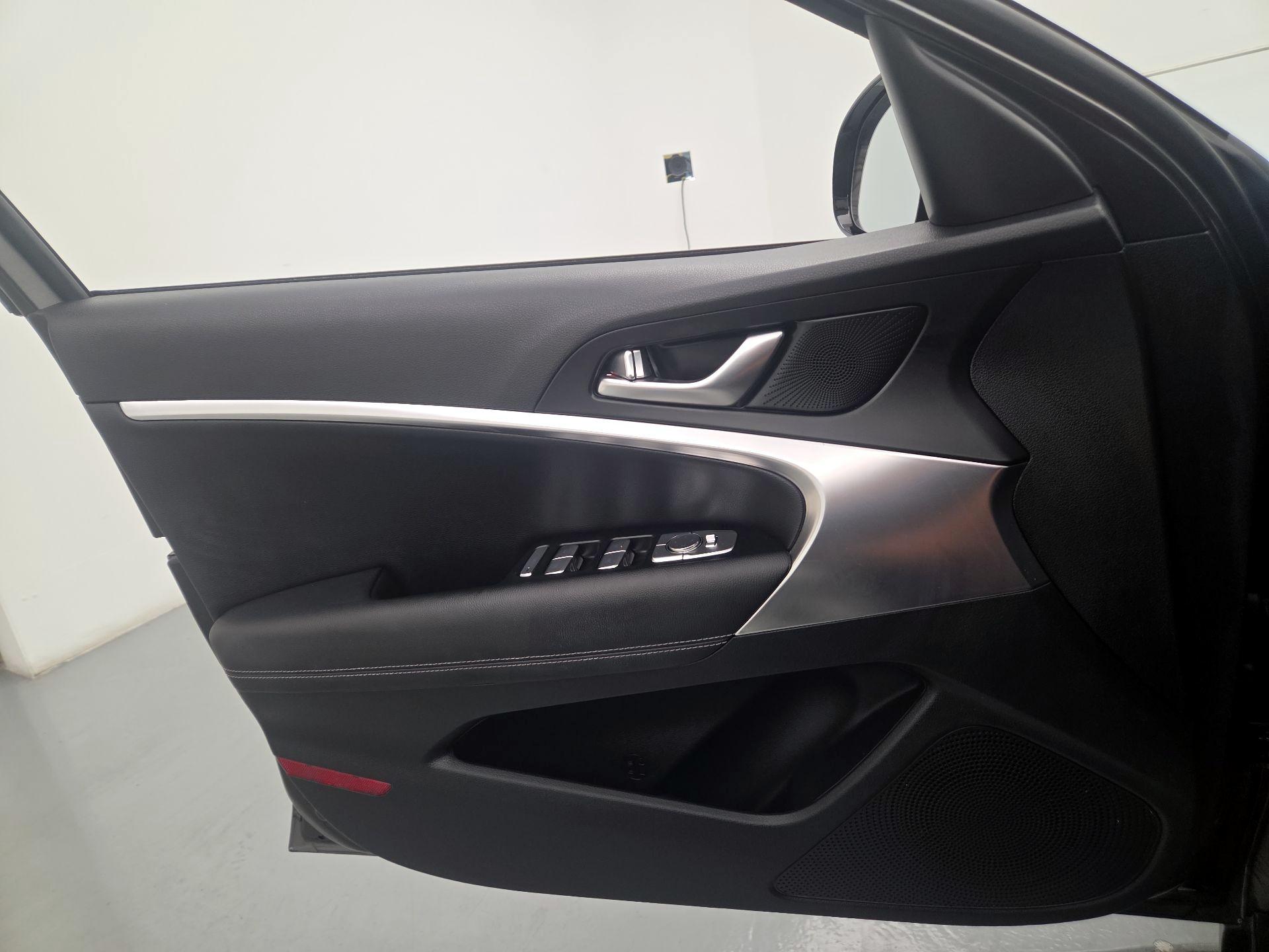 Thumbnail: 2025 Genesis G70 - 10